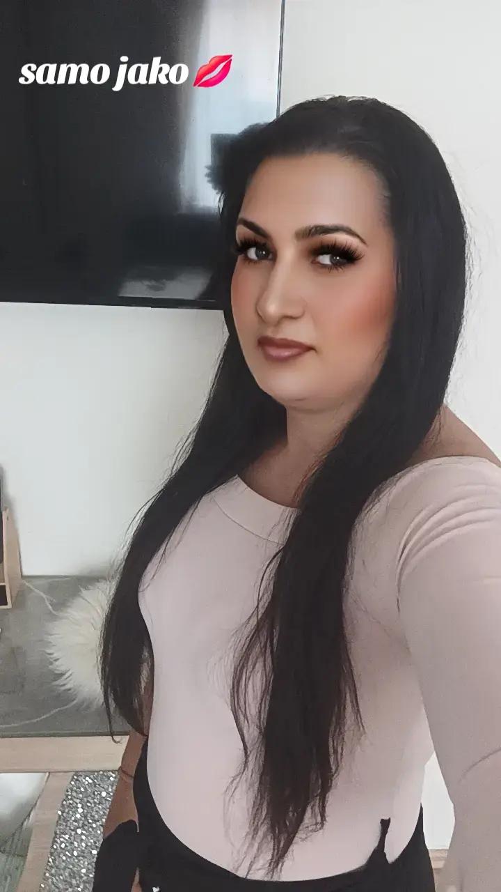 @Roksana