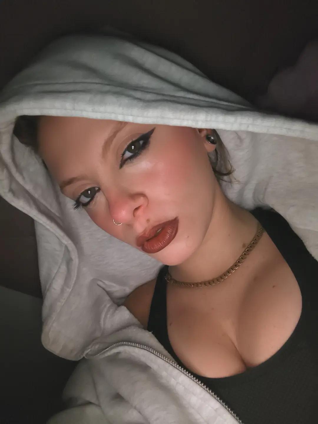 @roryy