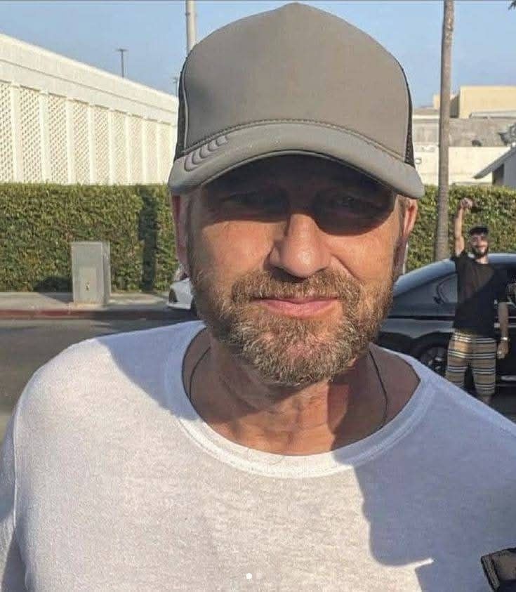 @Gerard butler75