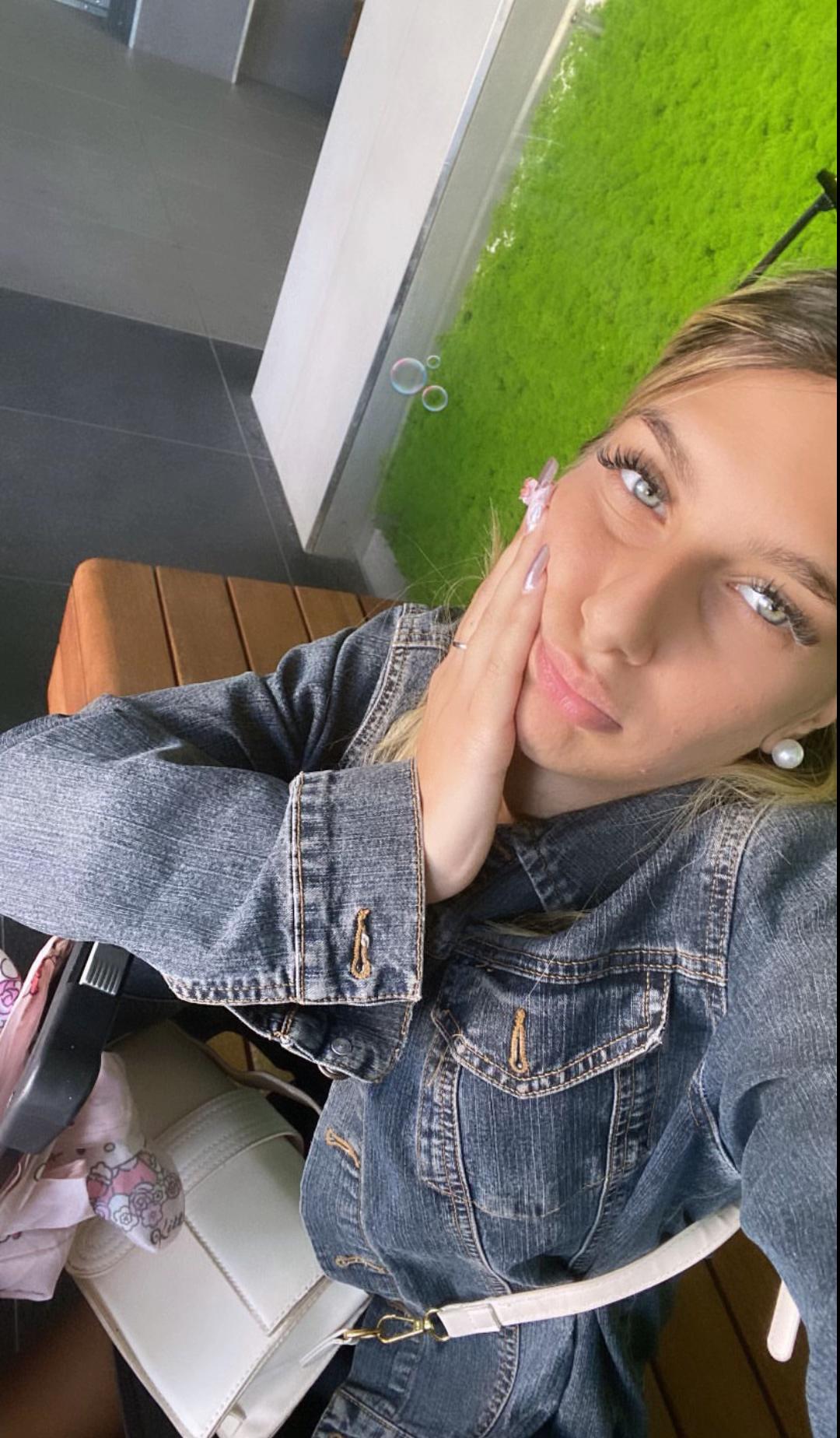 @annacrisci_