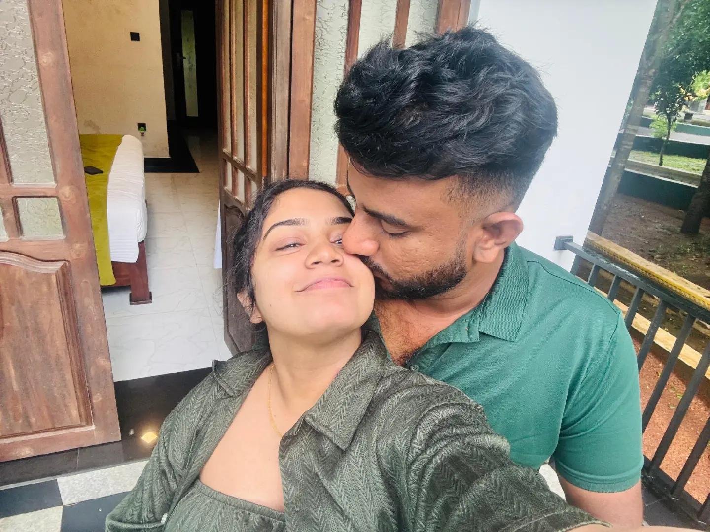 @Aksha_kapugedara