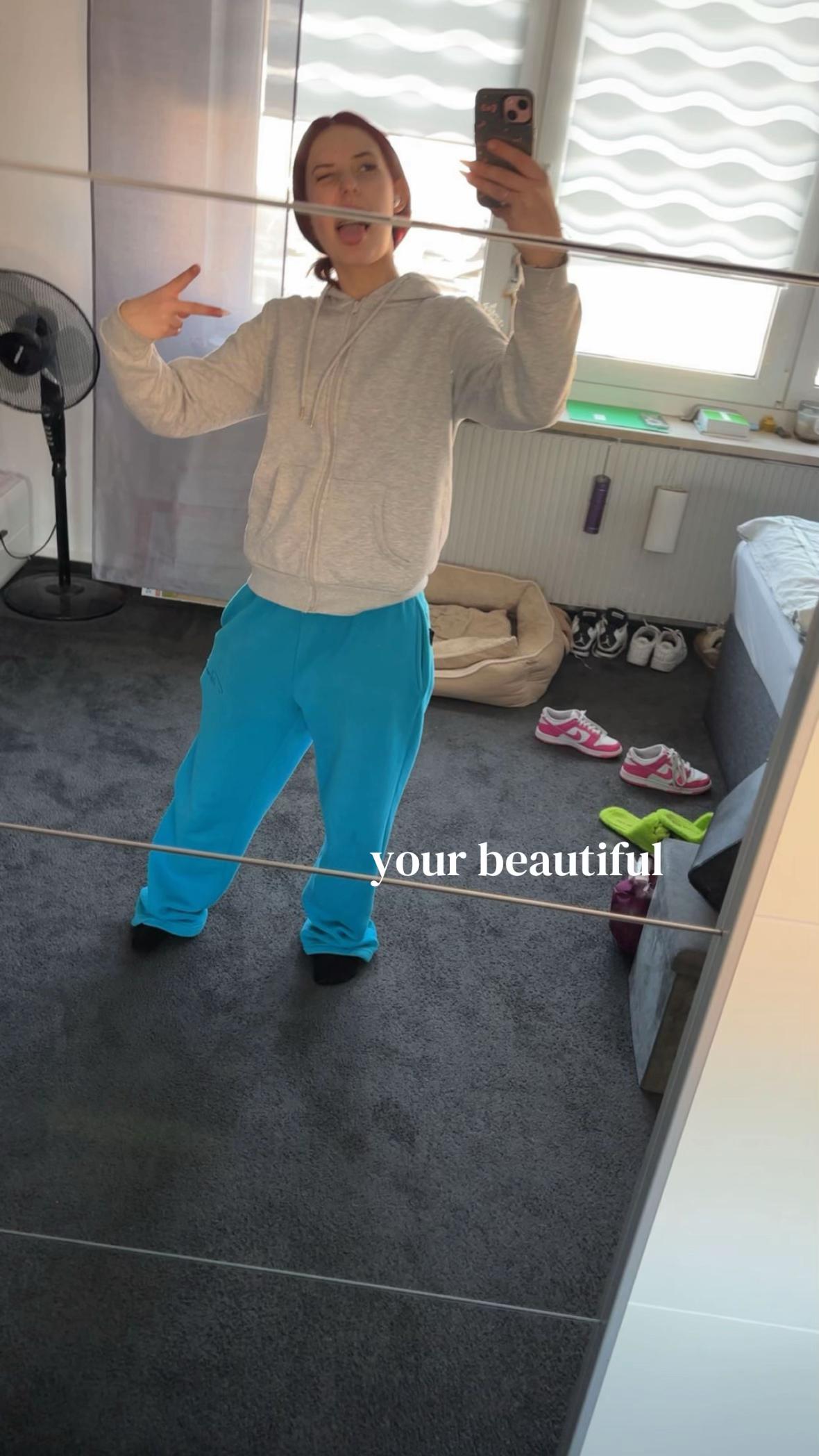 @🤨