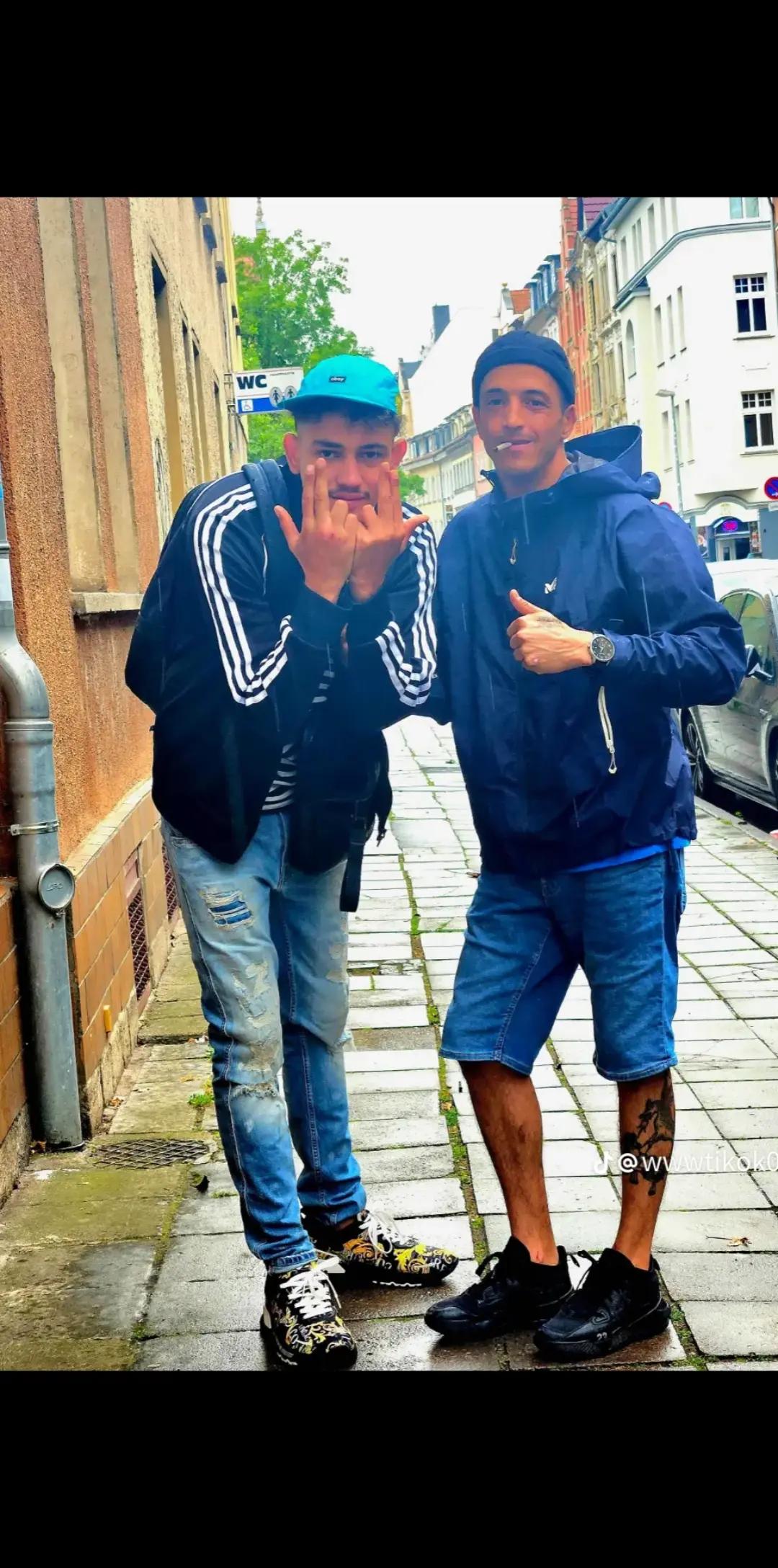 @Qasim 🇩🇪