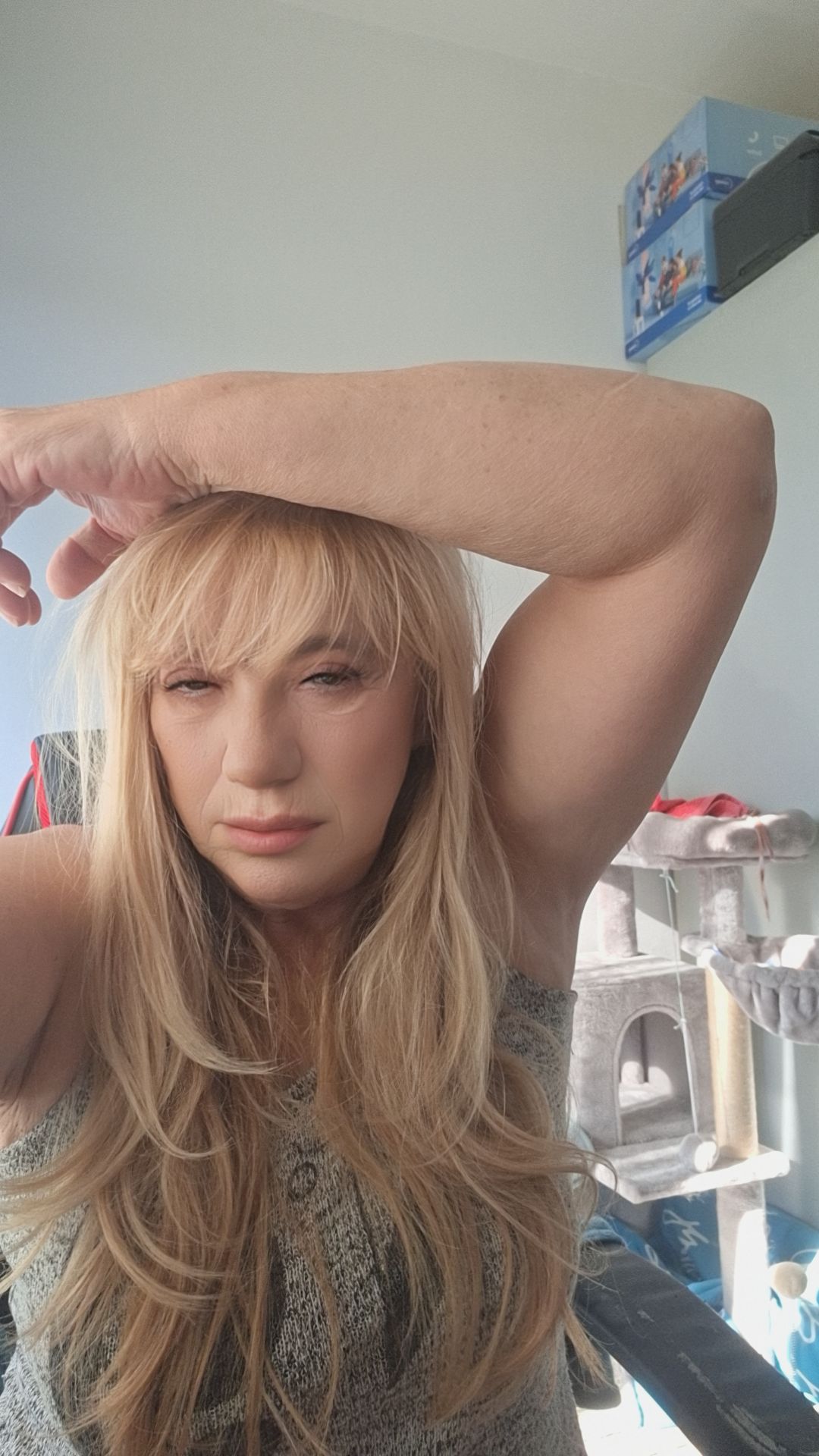 @Sara Policajka