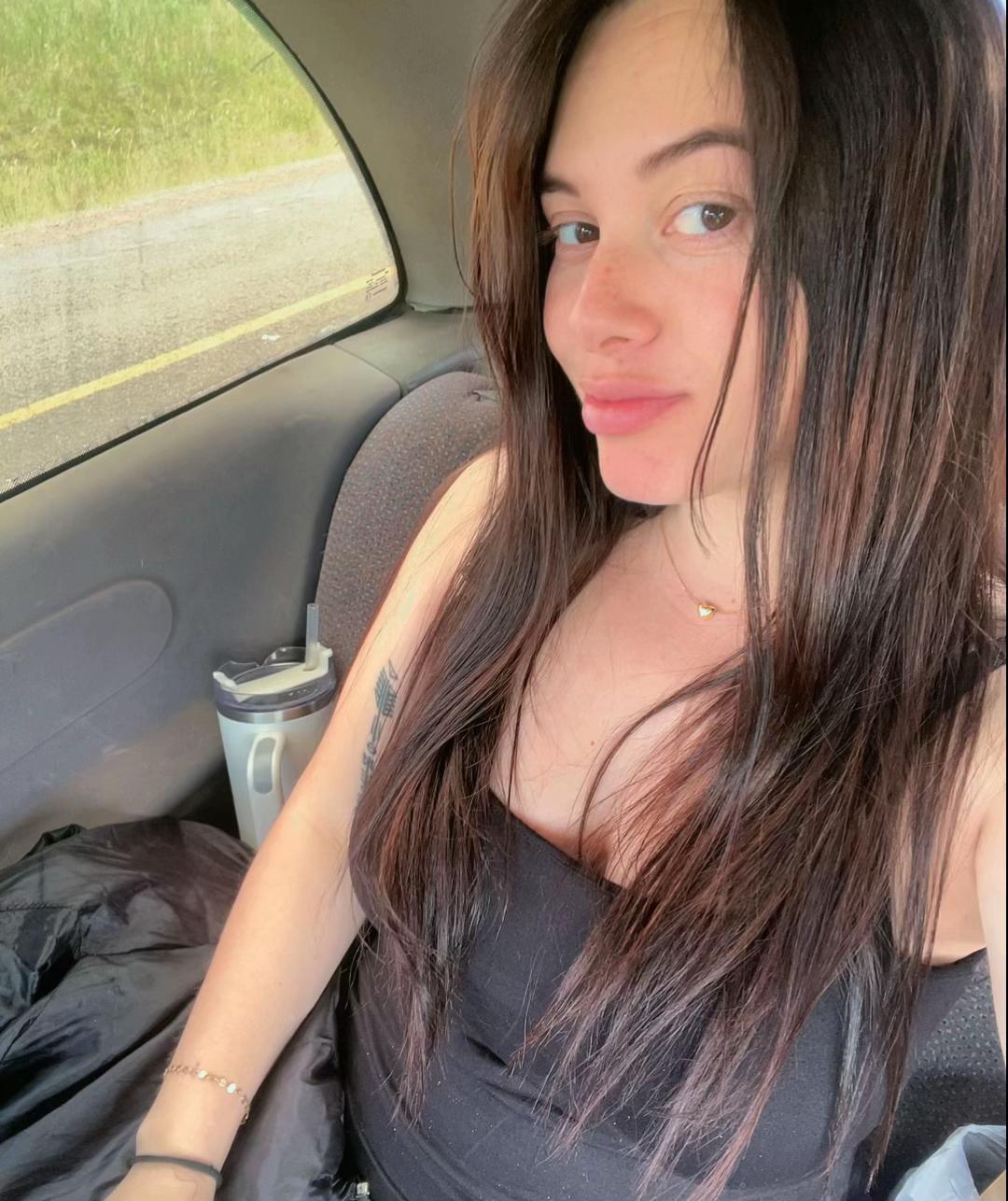 @rebee_beca