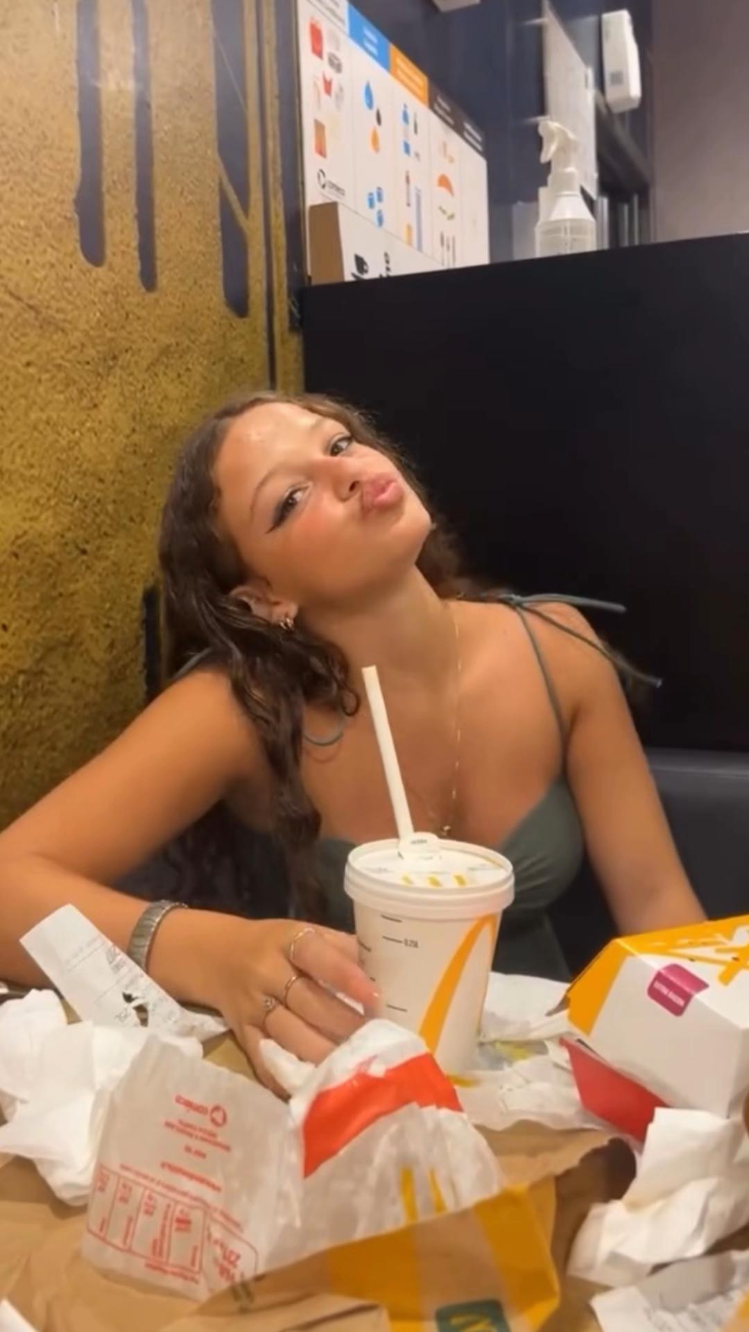 @anikadiana0