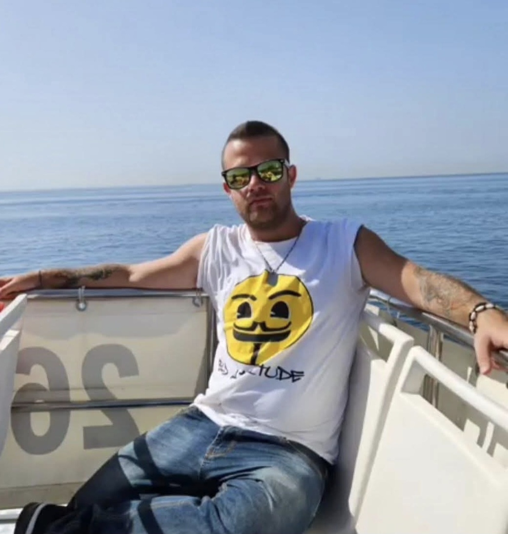 @Riccardo Ebbasta