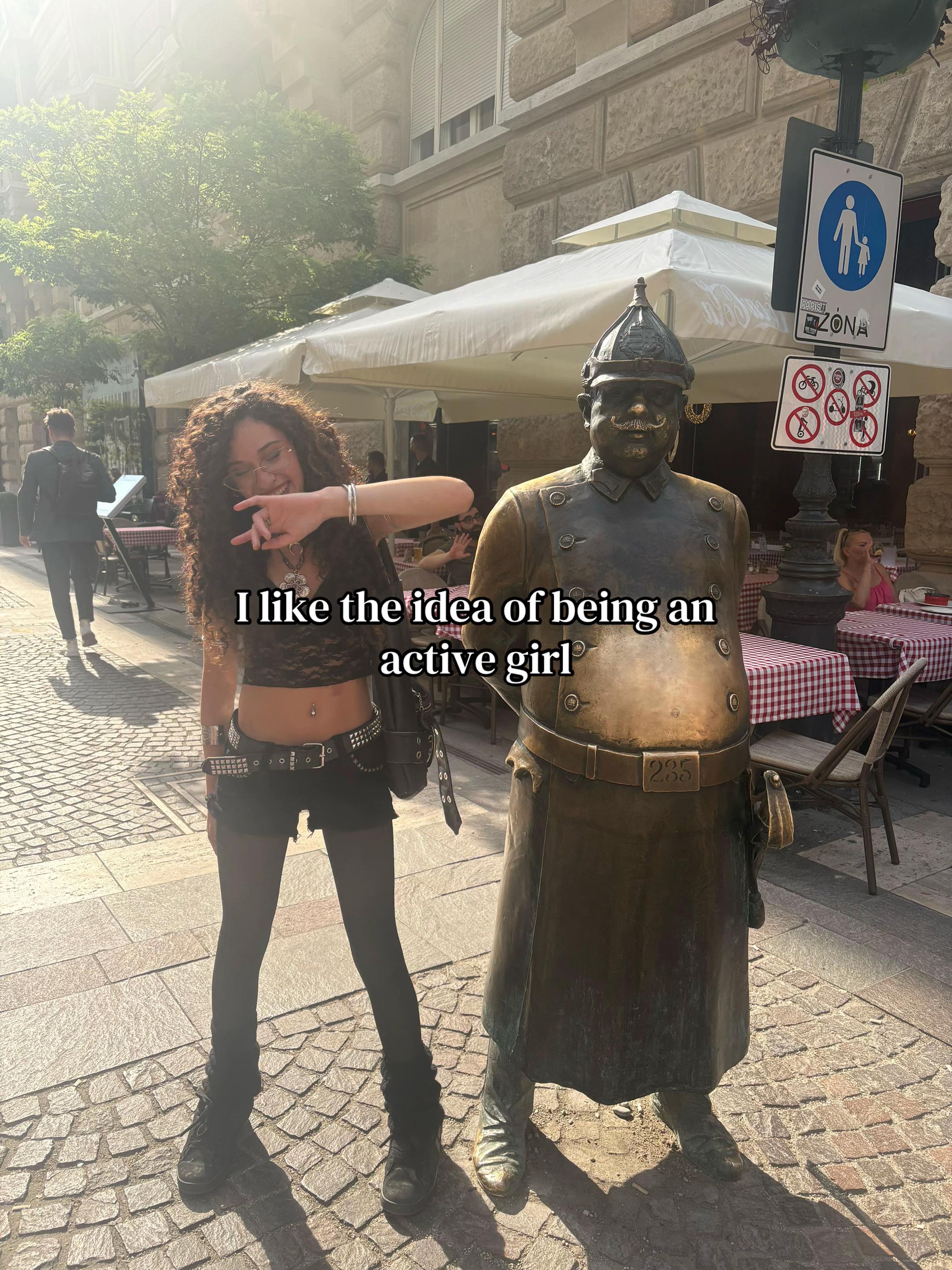 @נועה