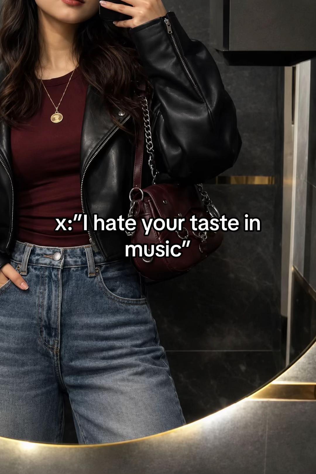 @★⸆⸉