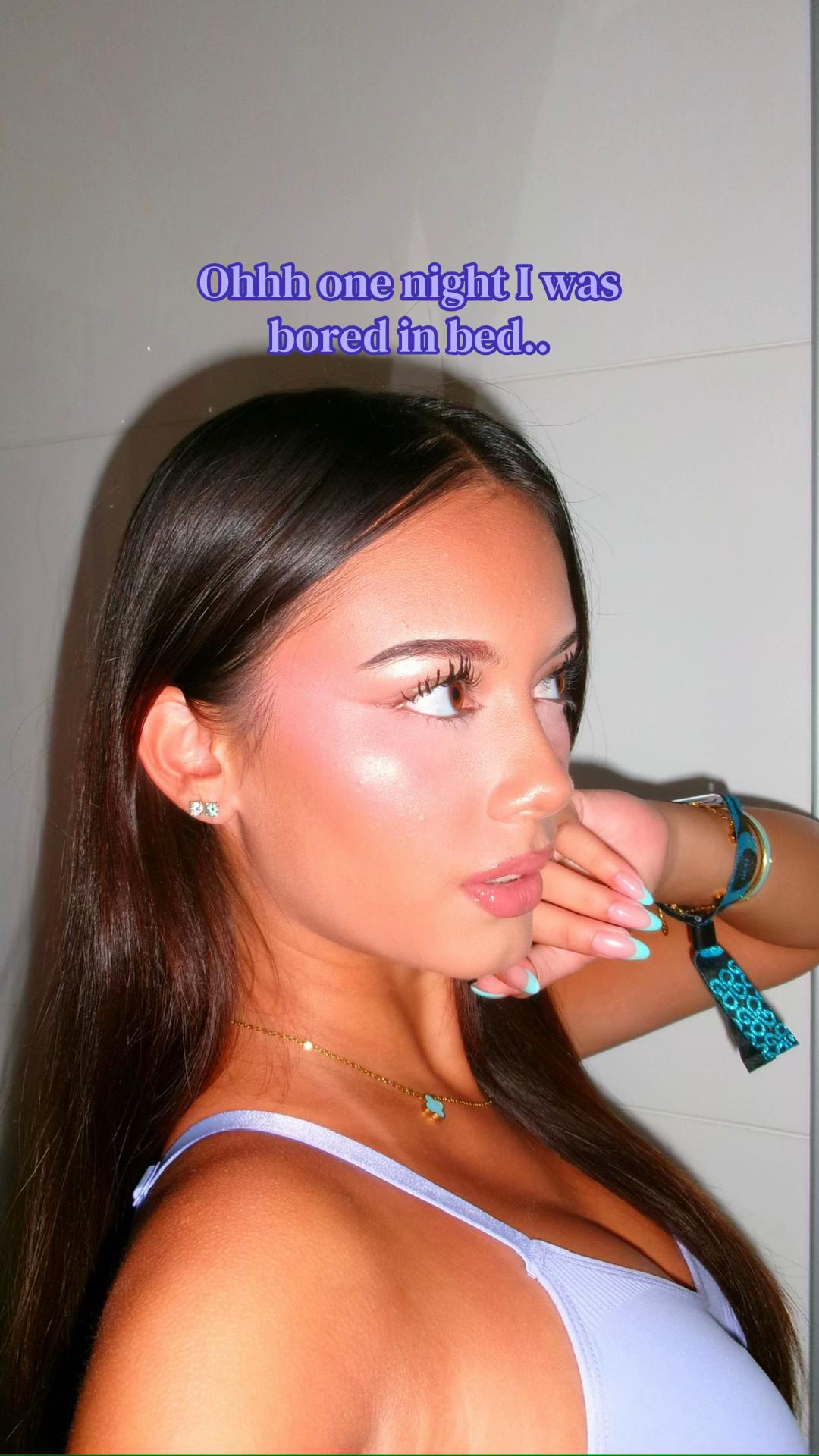 @𝐒𝐡𝐚𝐫𝐨𝐧 𝐊𝐡𝐚𝐞𝐥𝐚