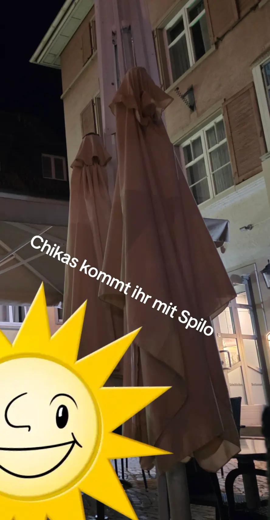 @￼