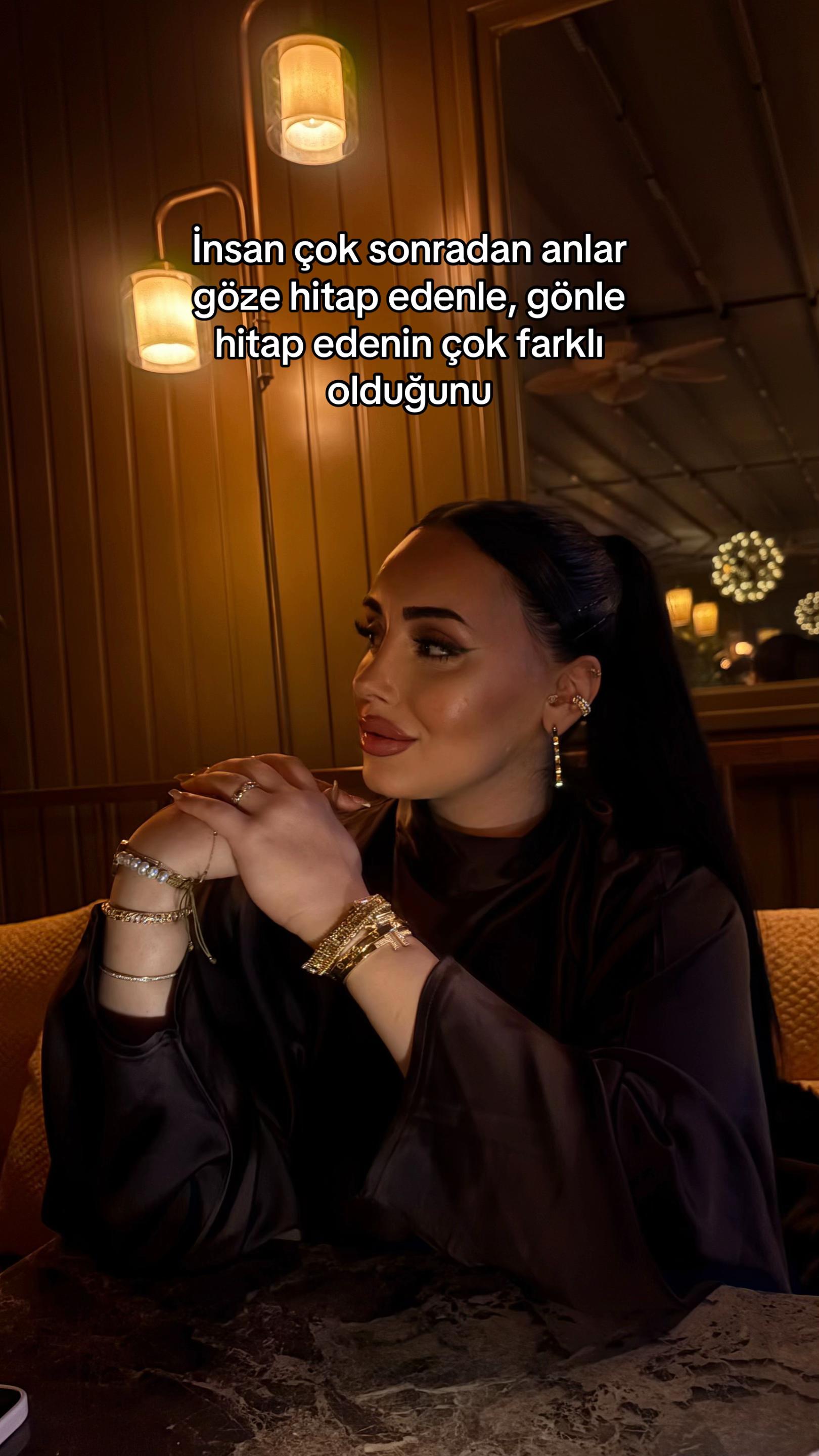 @𝓘
