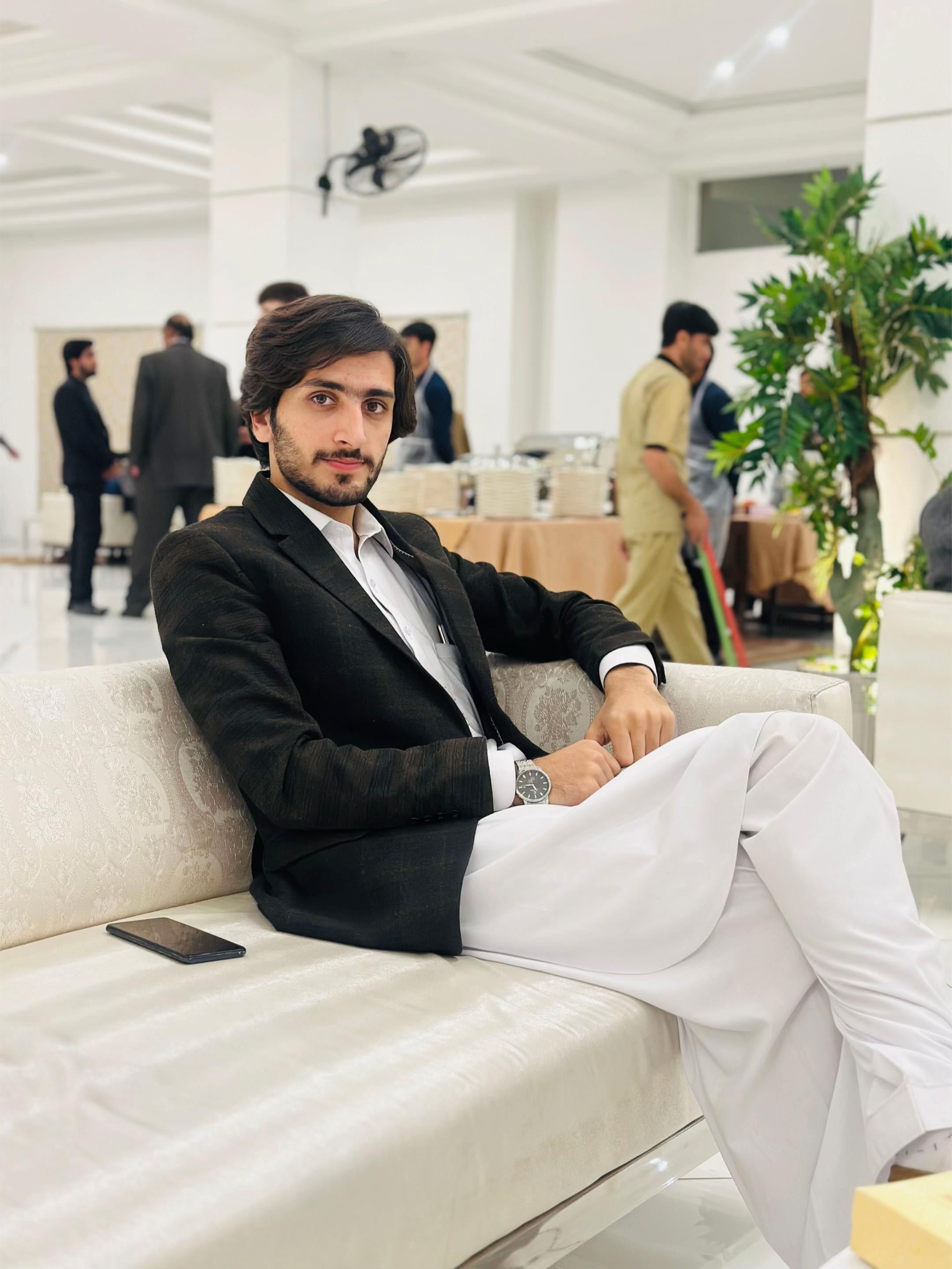 @Arsalan Khan 🪽