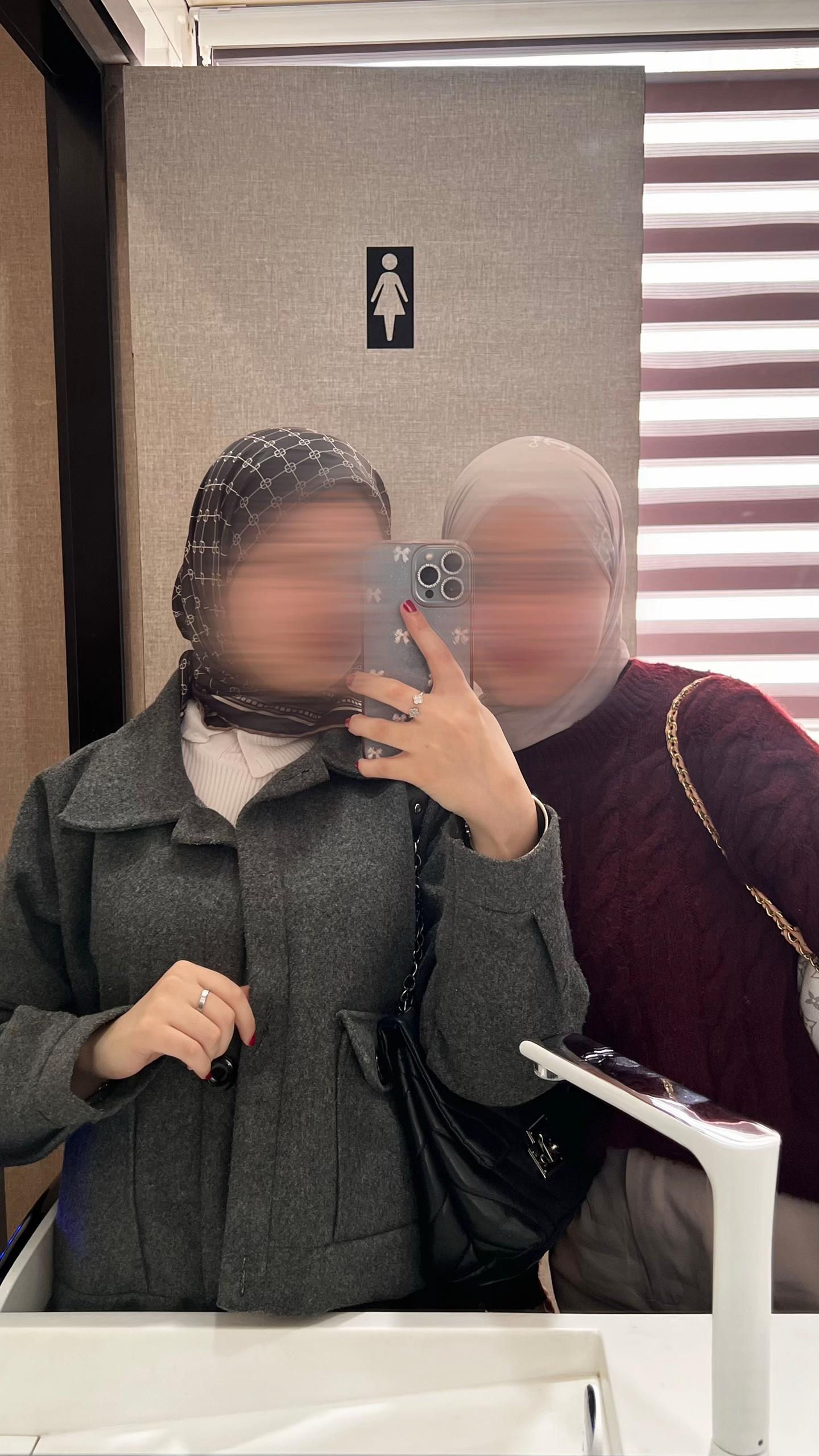 @nihadinwonderland