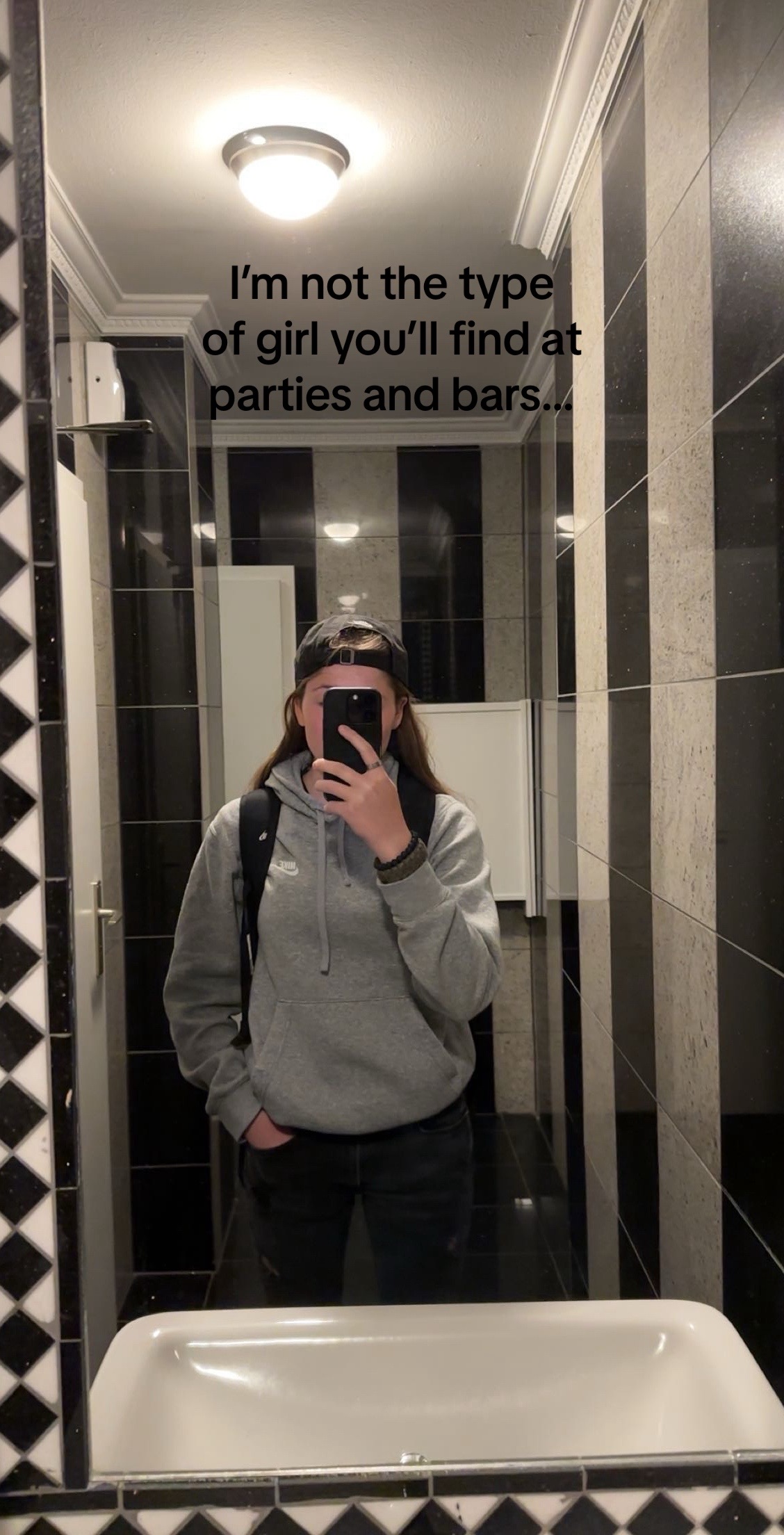 @metallic.bleu.stline