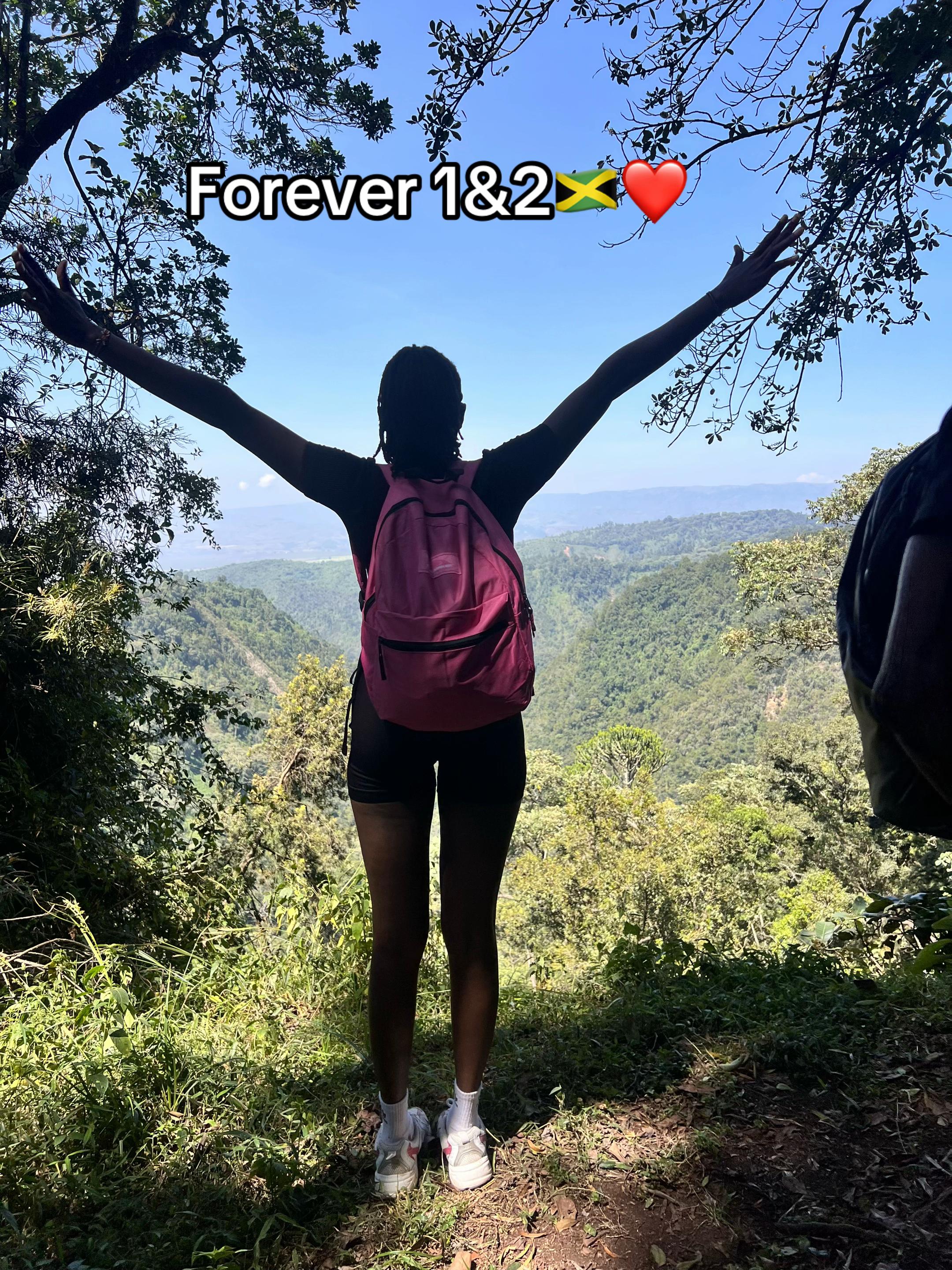 @🦋Carrie♥️