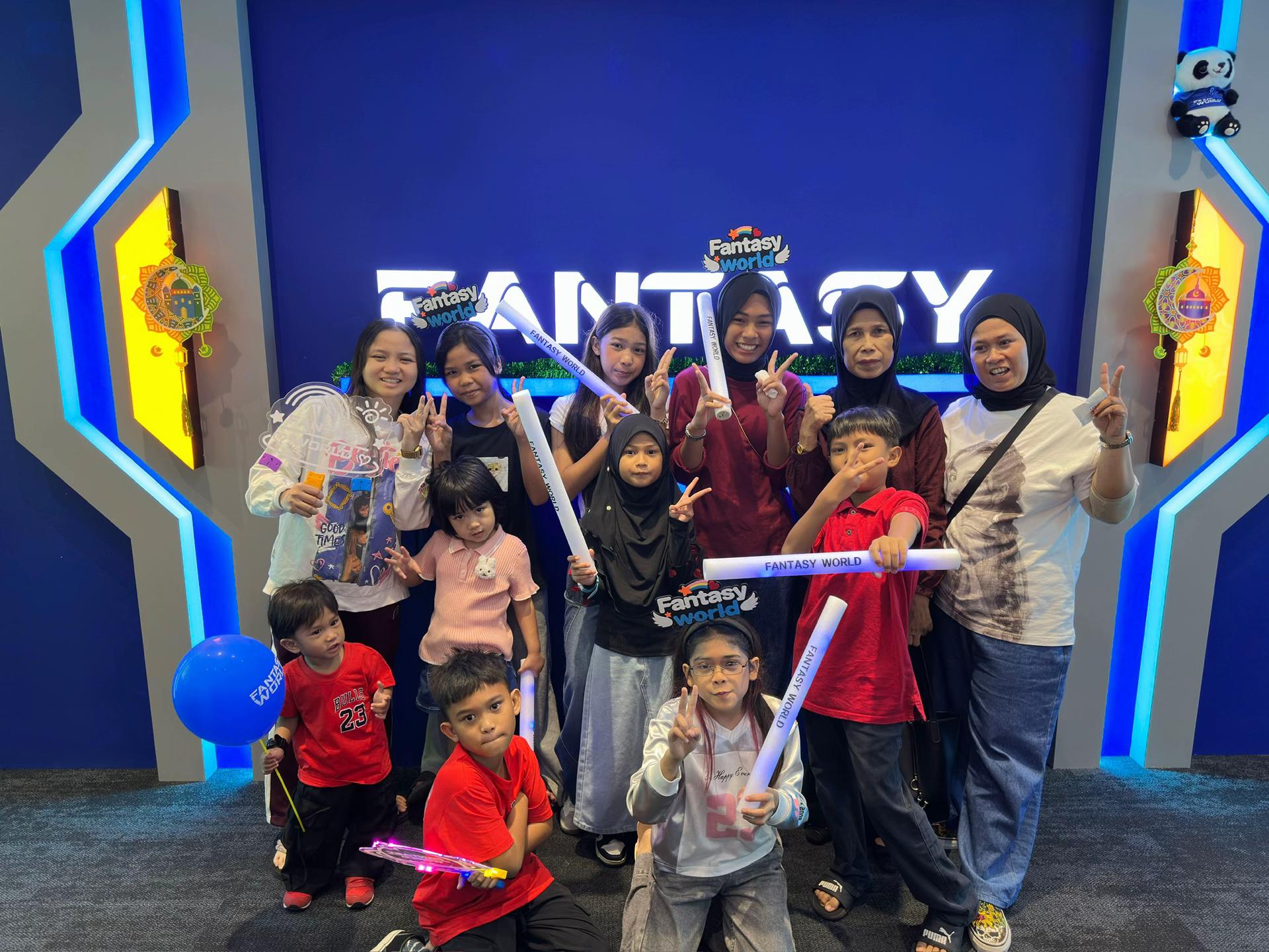 @FANTASY WORLD KL