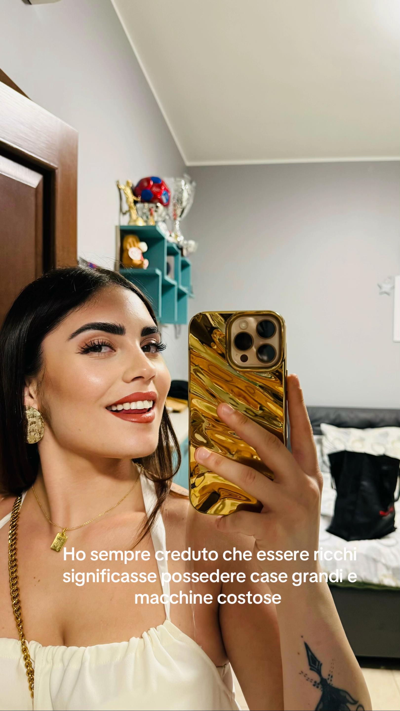 @Rebella👸🏻