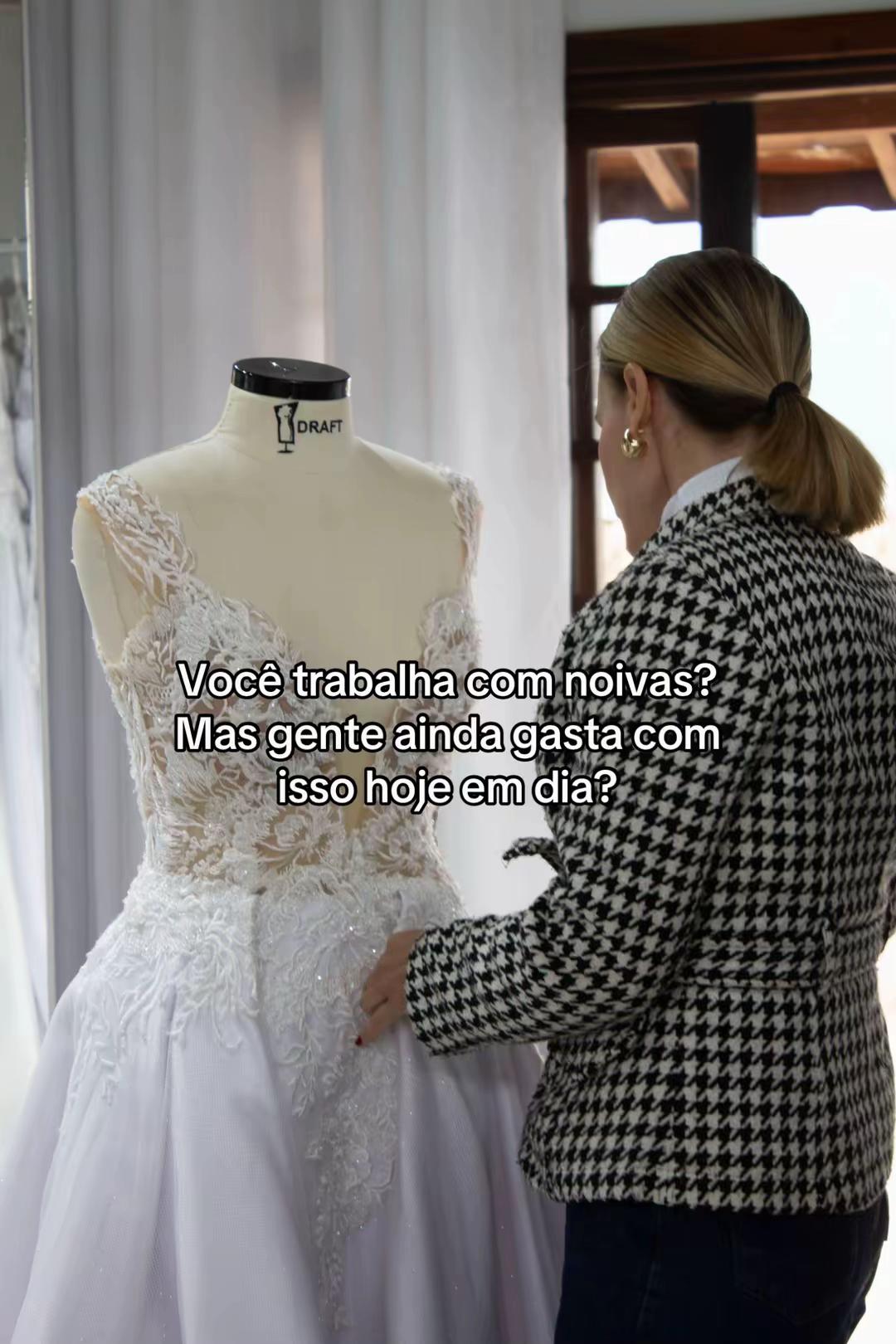 @Estilista Carol Dela Pace