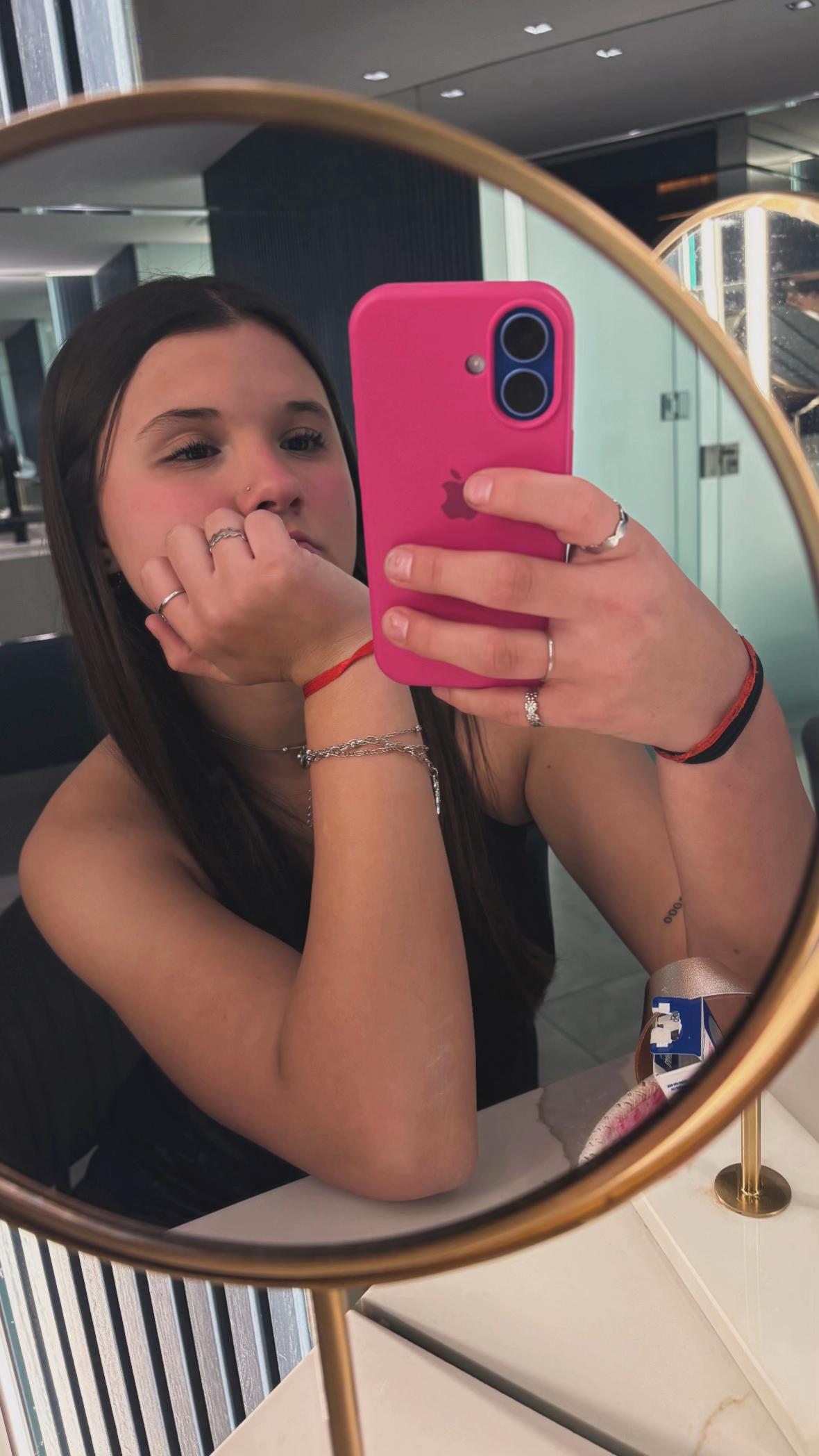 @olivia