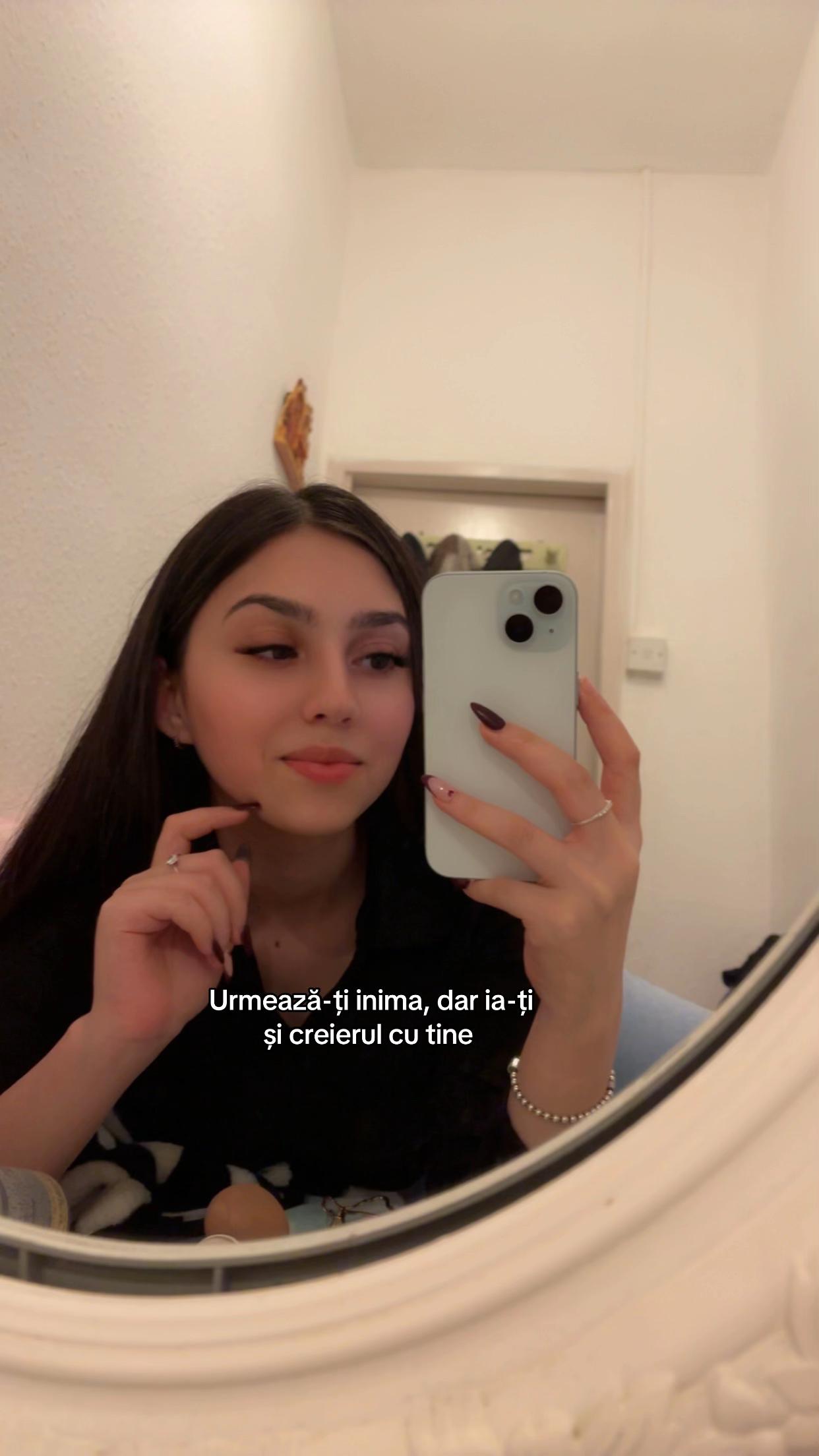 @roxii.