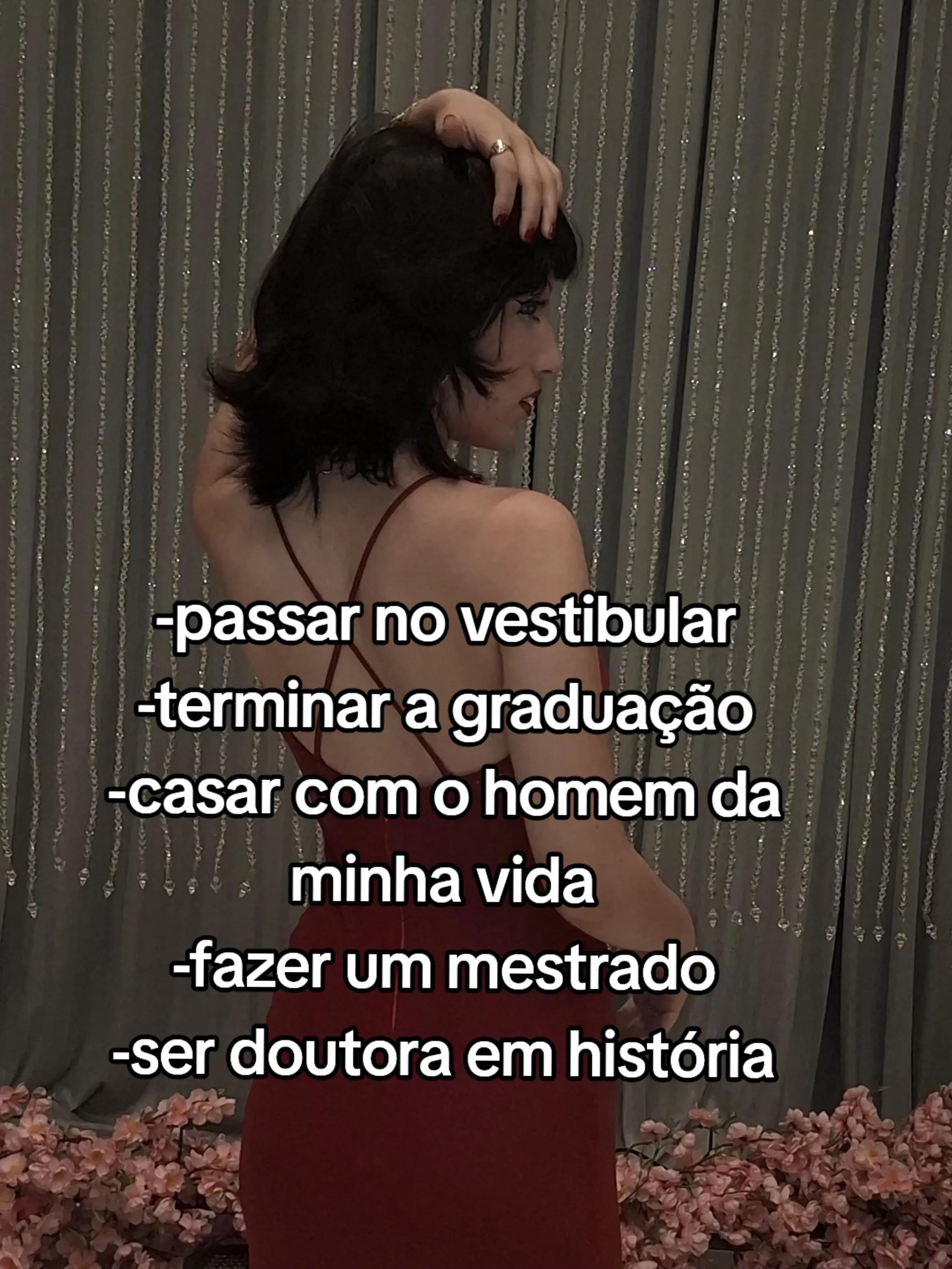 @𖤐 Isadora 𖤐