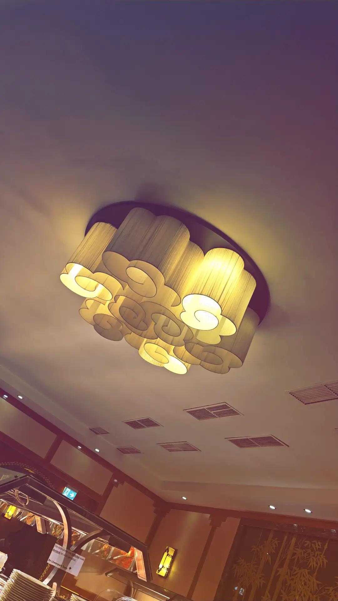 @emoş