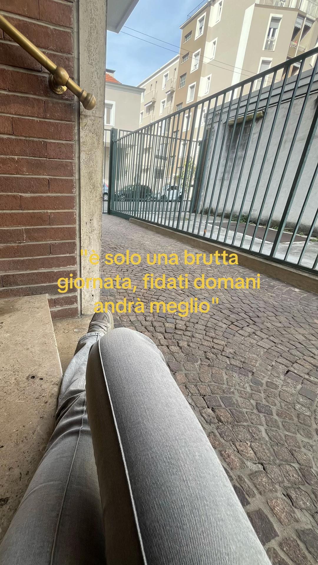@𝐿😝