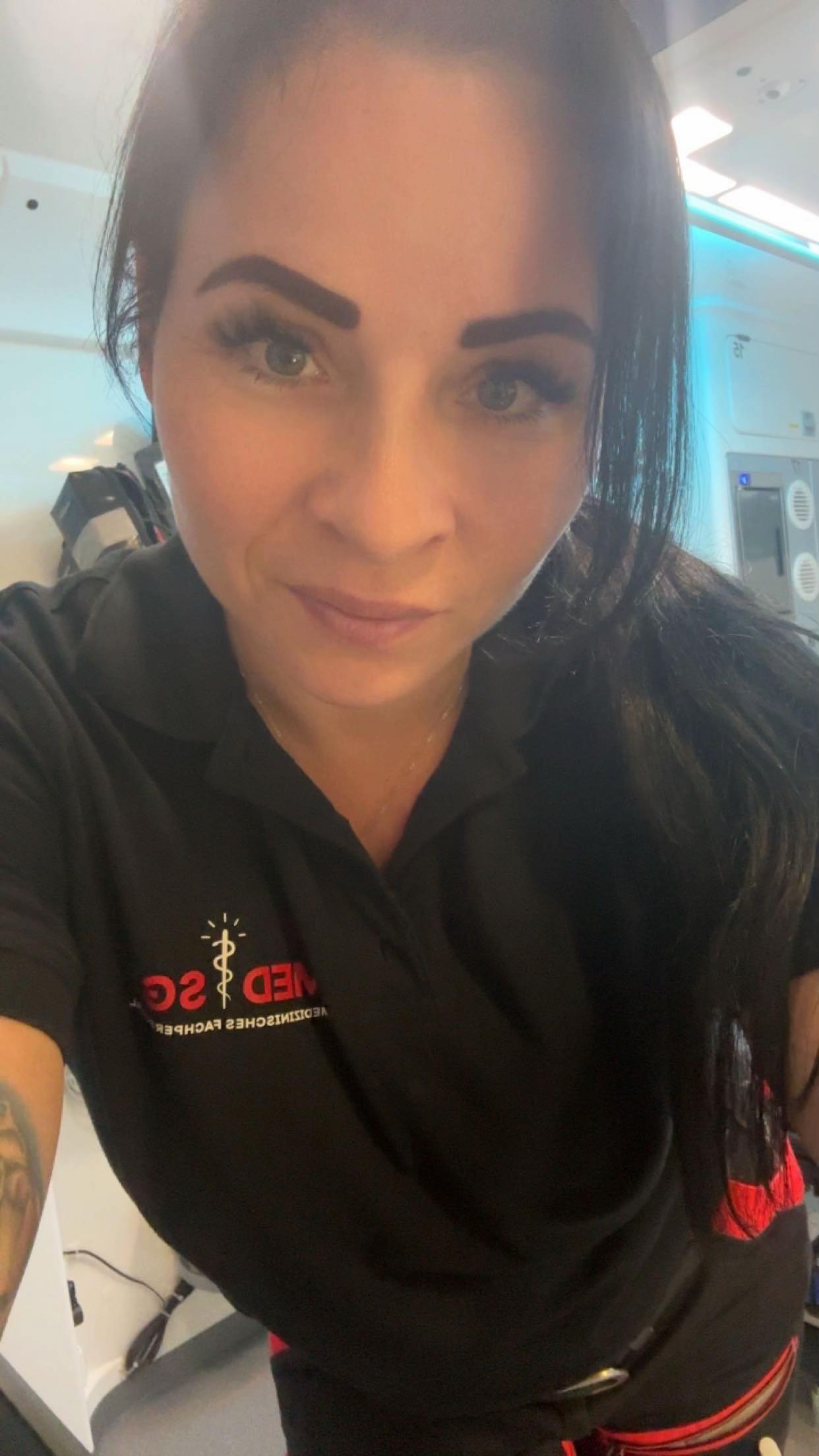 @Adrenalina_Notfallsanitäterin