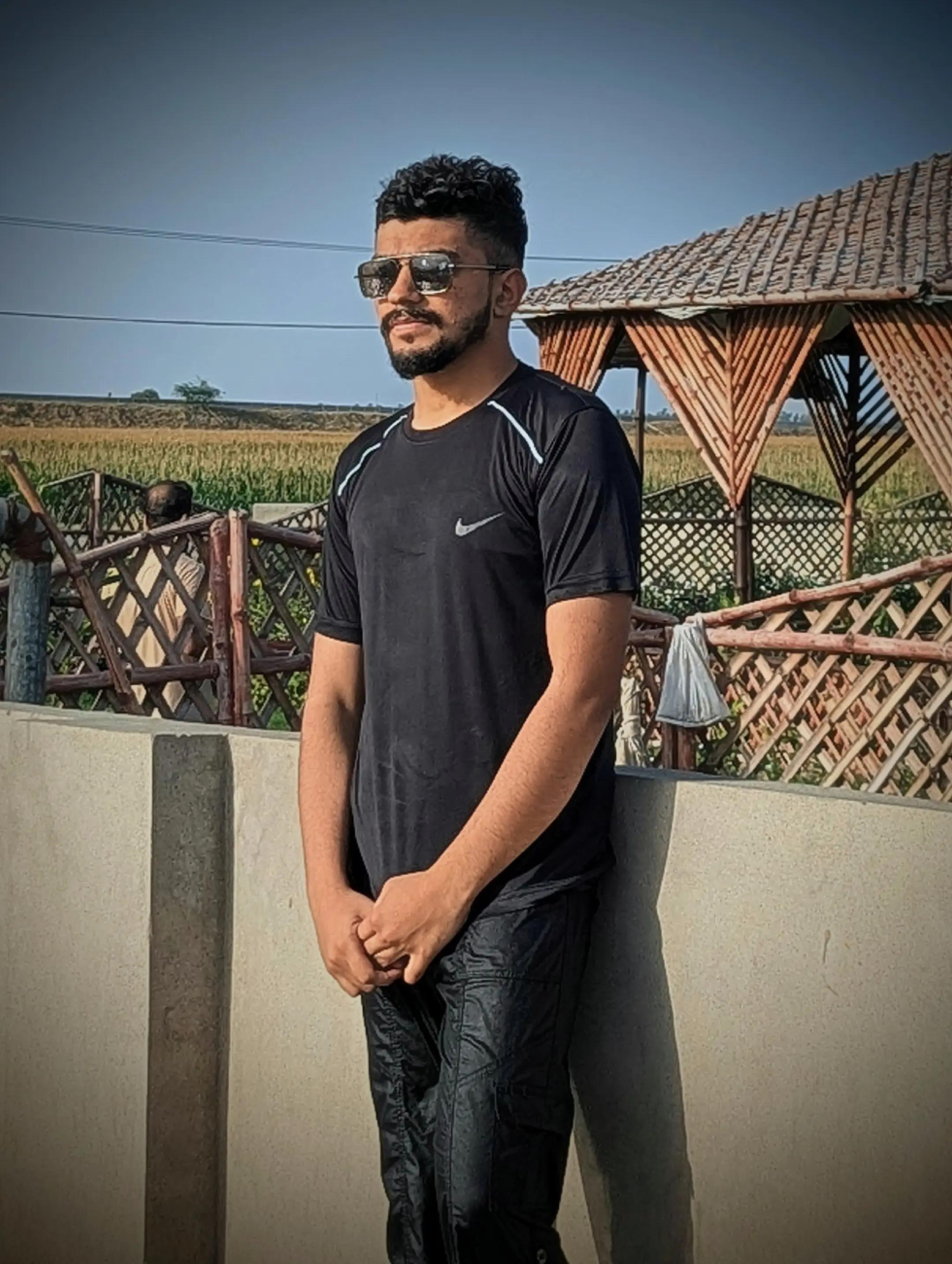 @Ali Mughal