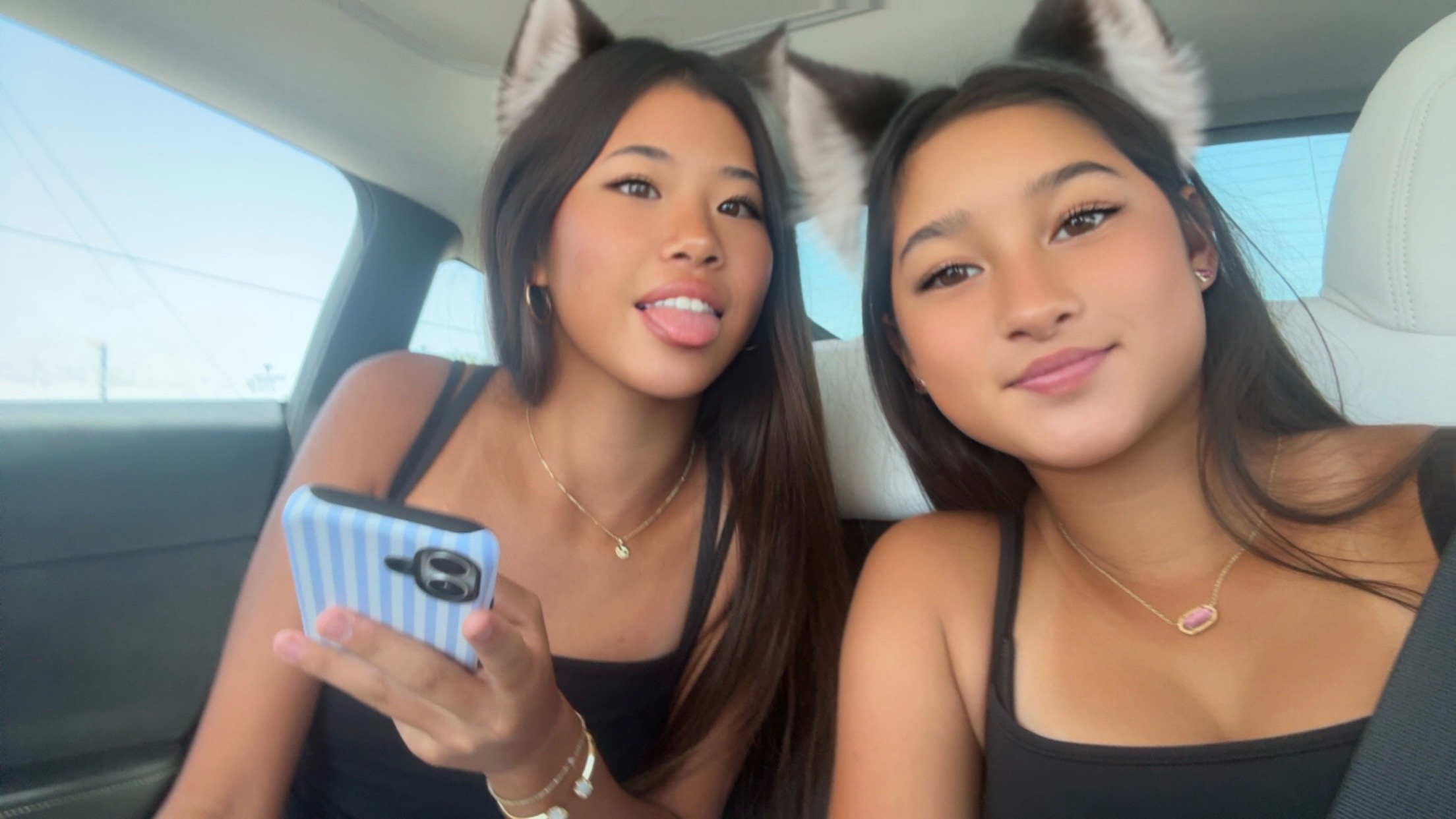 @Maciee ๐