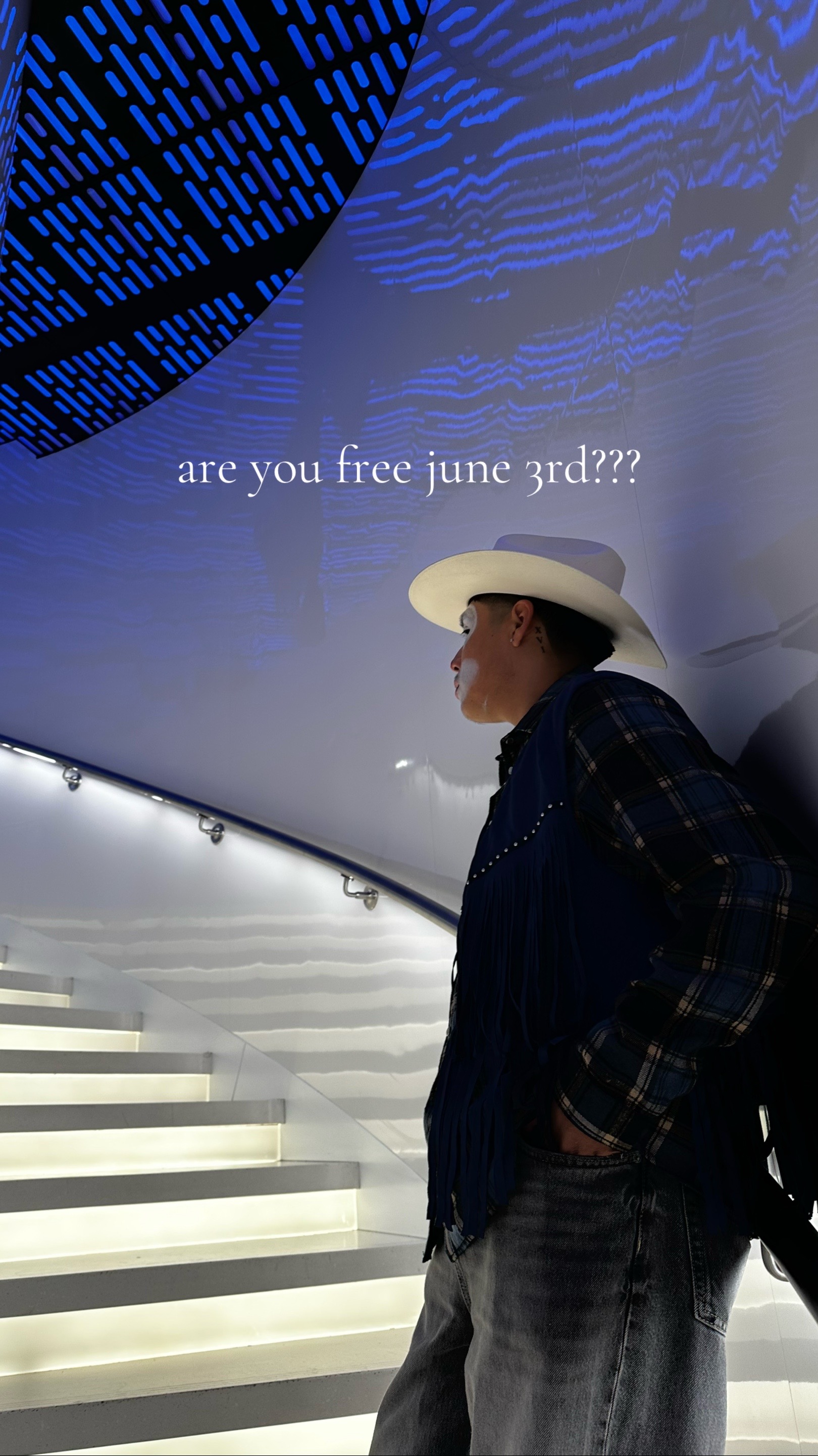 @x v i
