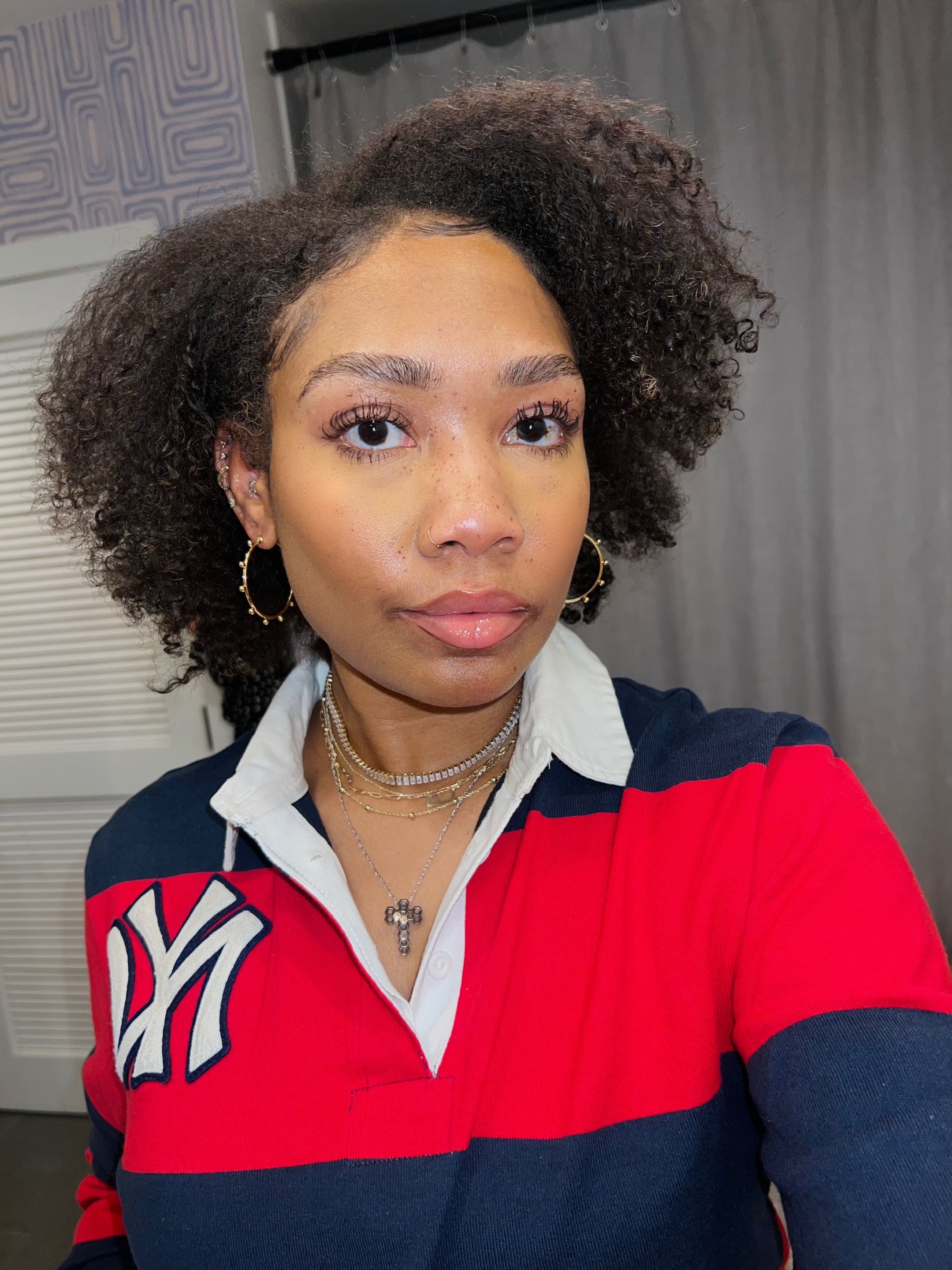 @n&egrave;a.