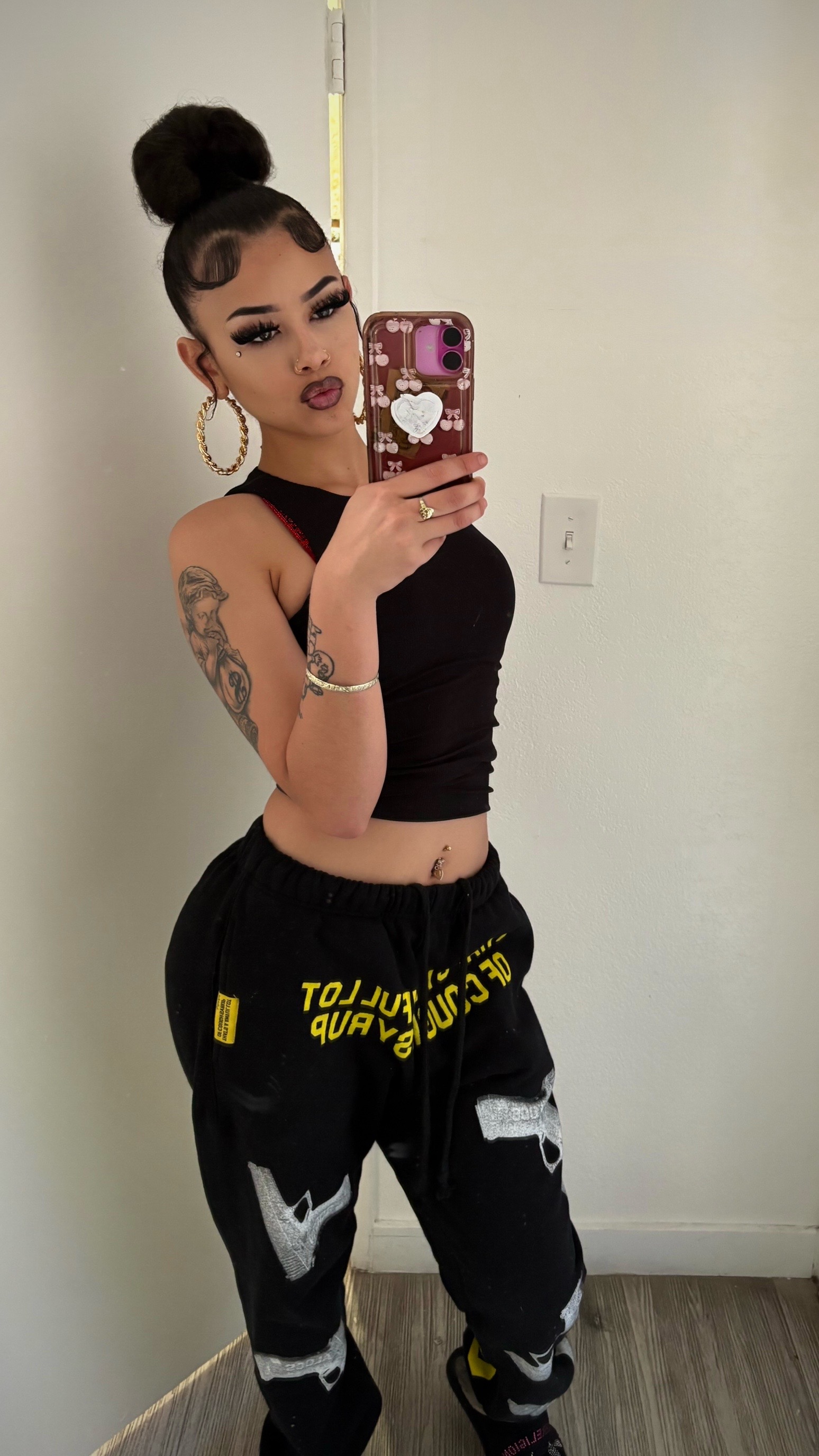 @♛