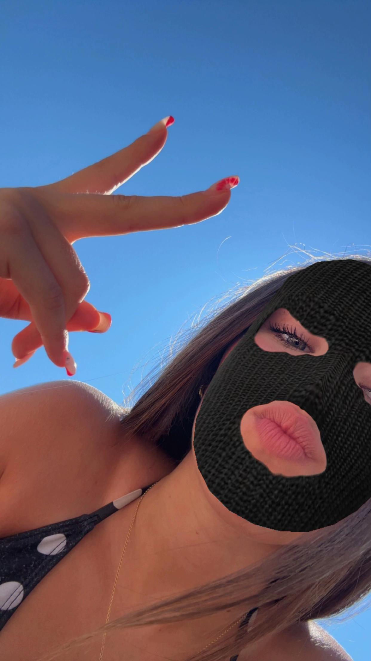 @𝐿𝑒𝒶