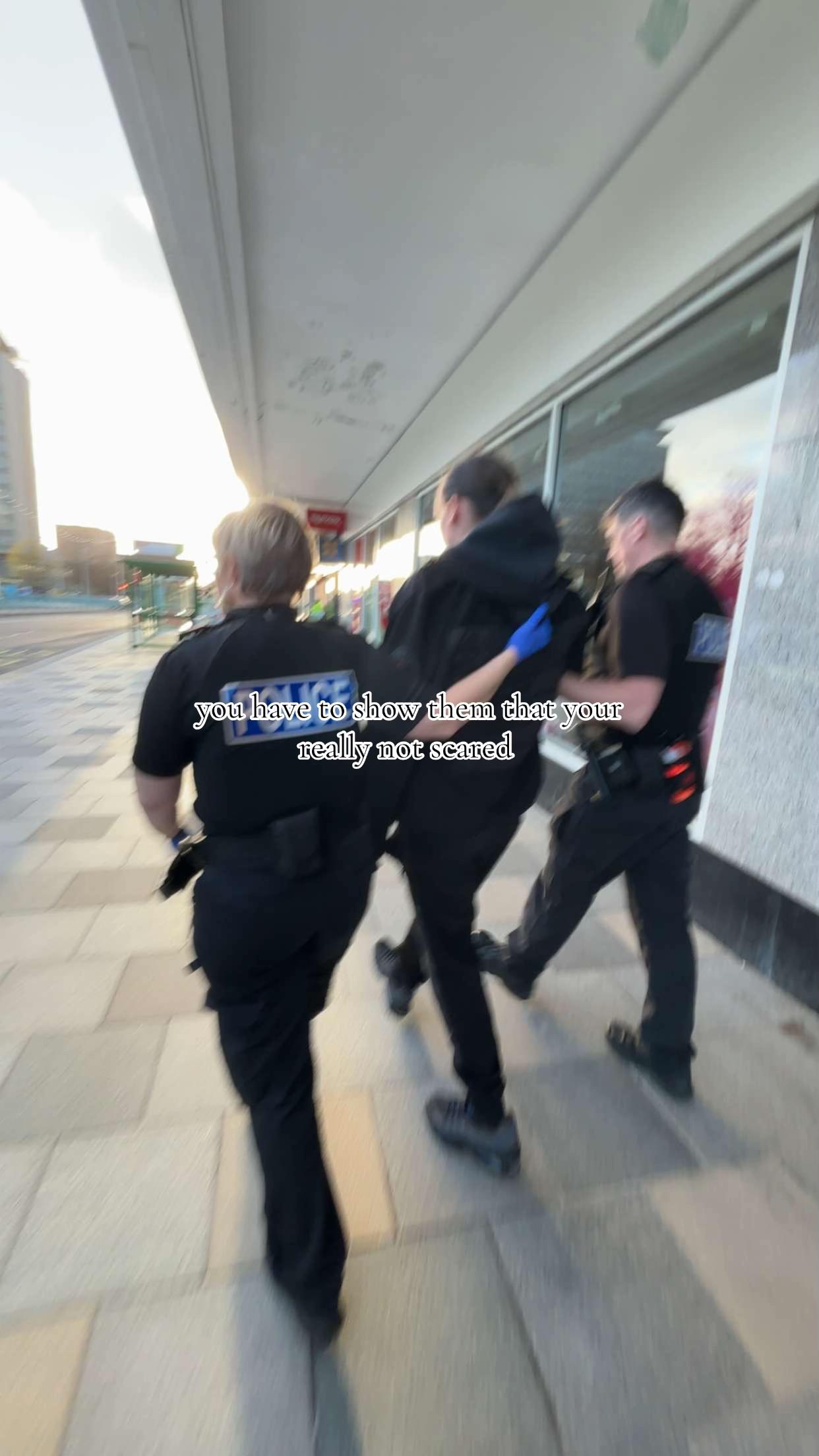 @ANTISOCIAL👮♀️