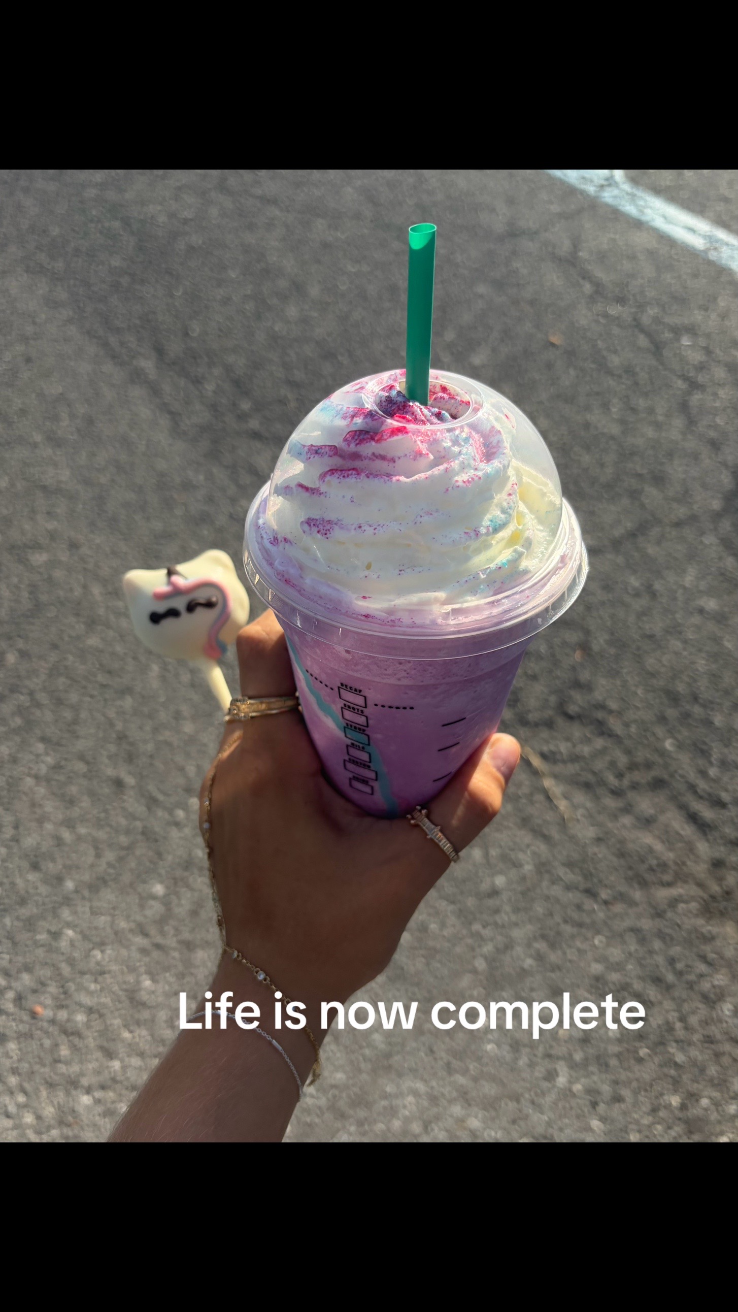 @🦋