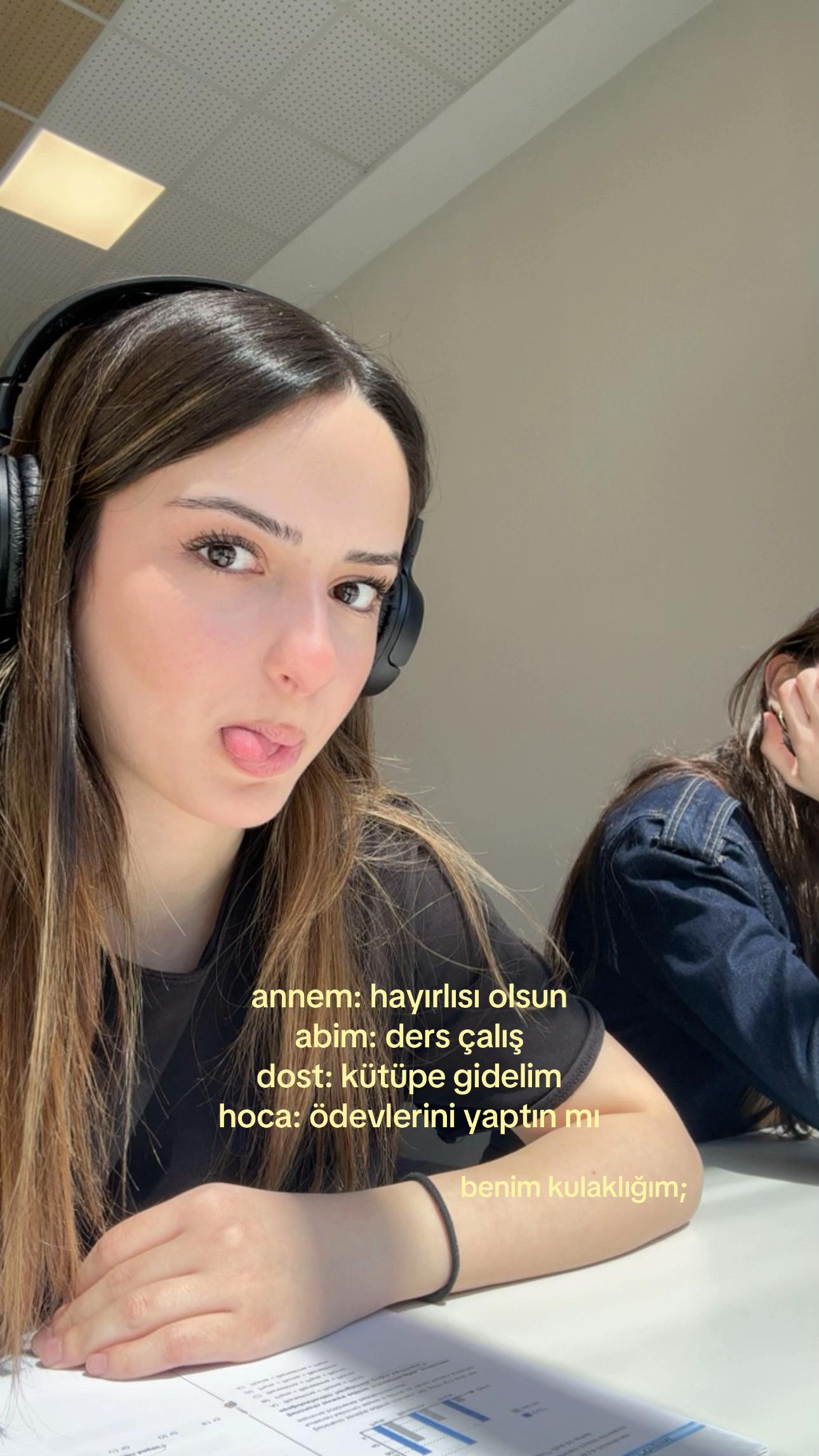@zeyminii
