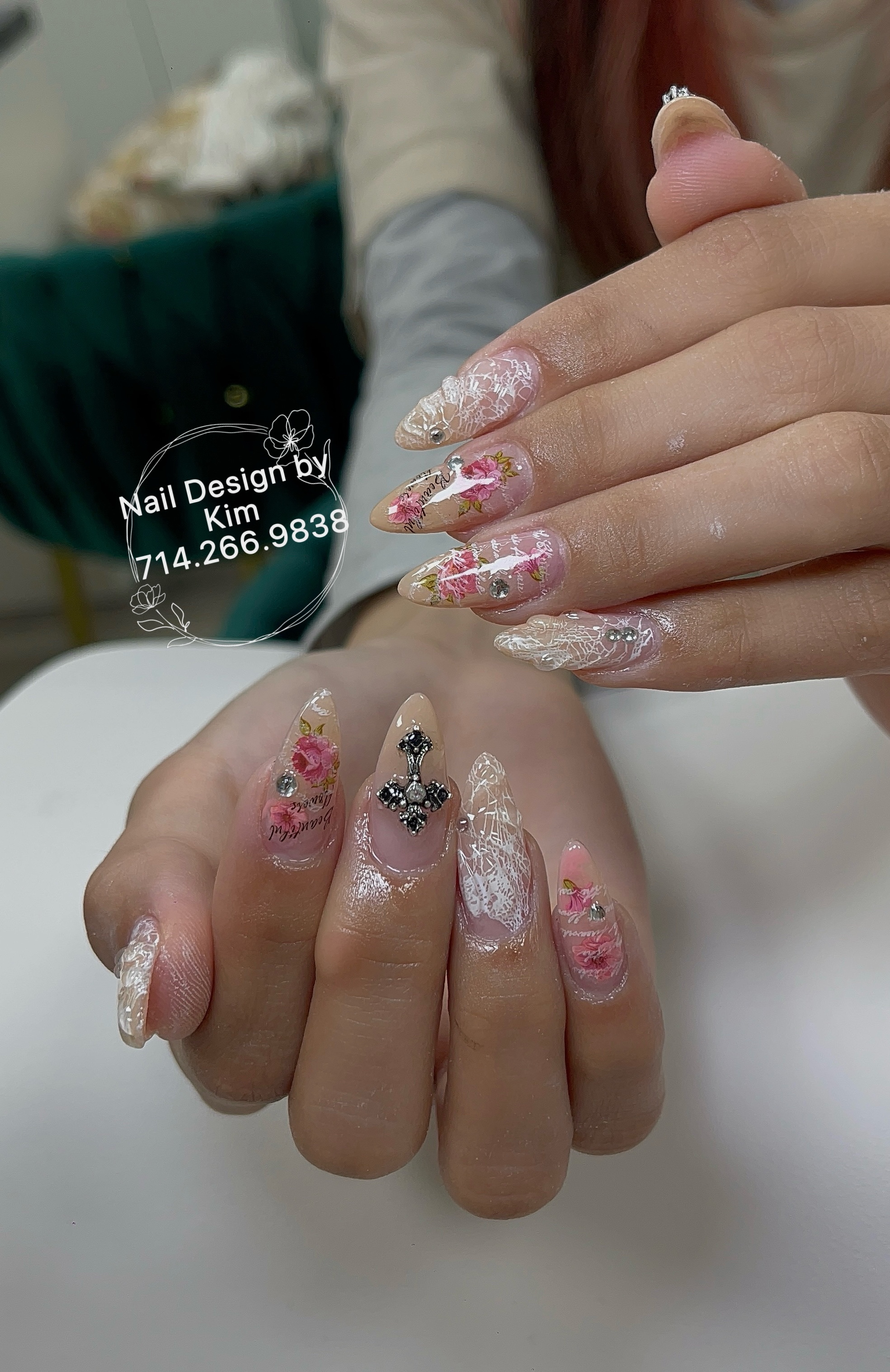 @Kim JJ / GelX - Nail Tech 🎀