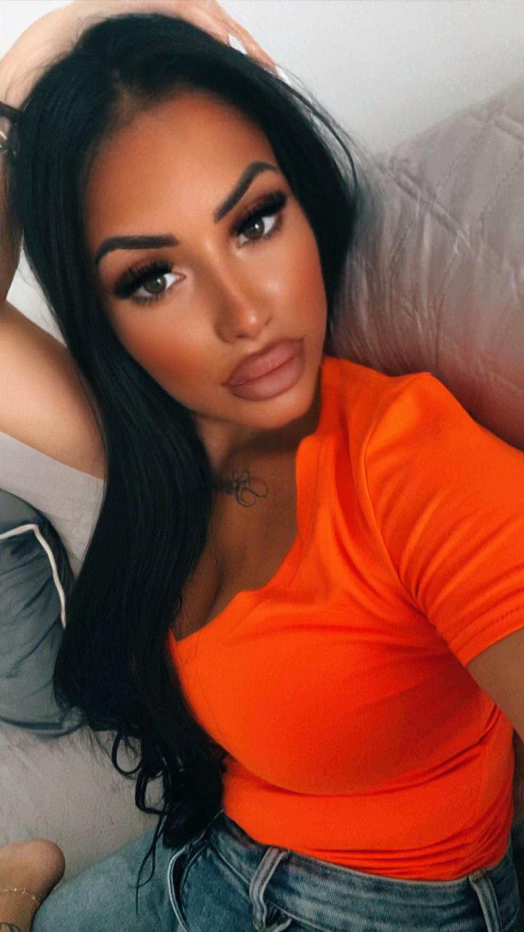 @Alessia🍒👸🏻