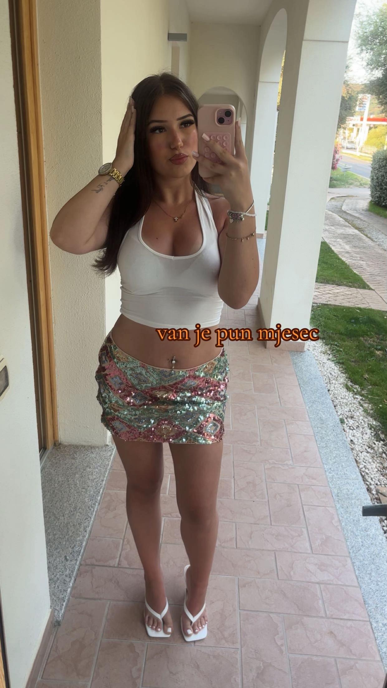 @𝒽ℯ𝓁ℯ𝓃𝒶