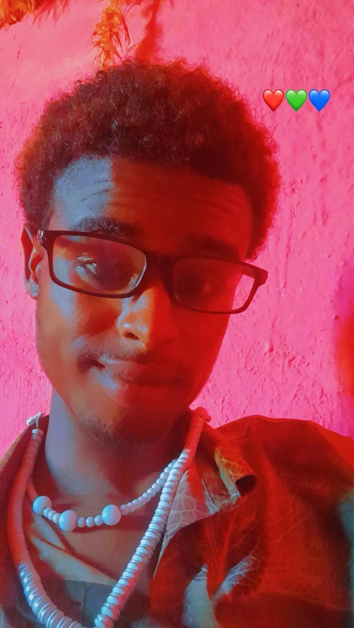 @Hangish Abdi💋🦋🫶🚦🇦🇺my🌸