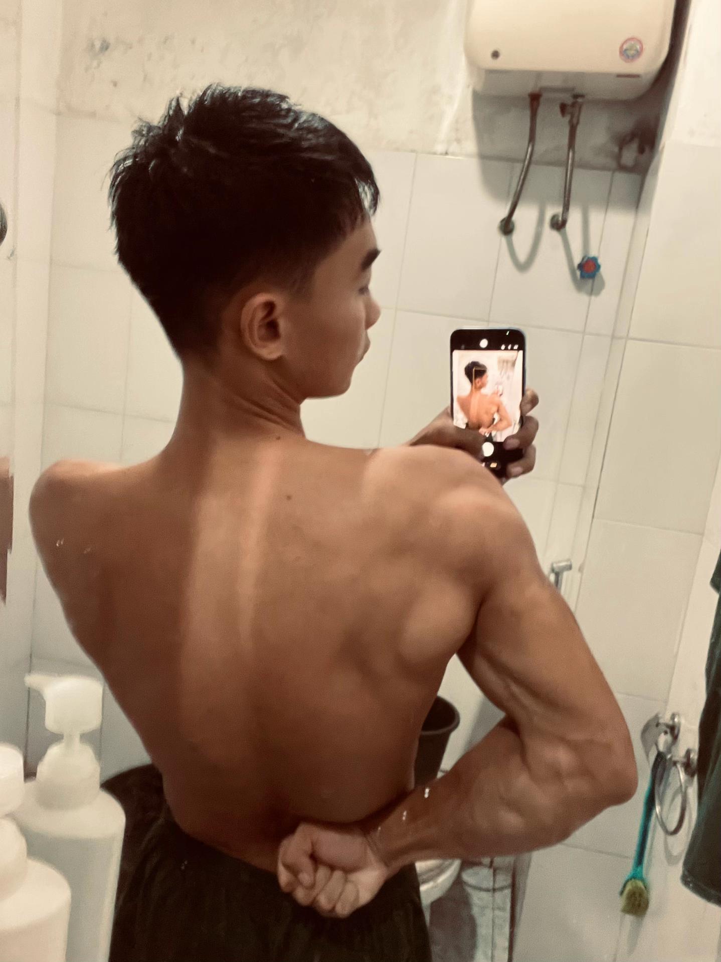 @Hiếu 2k7