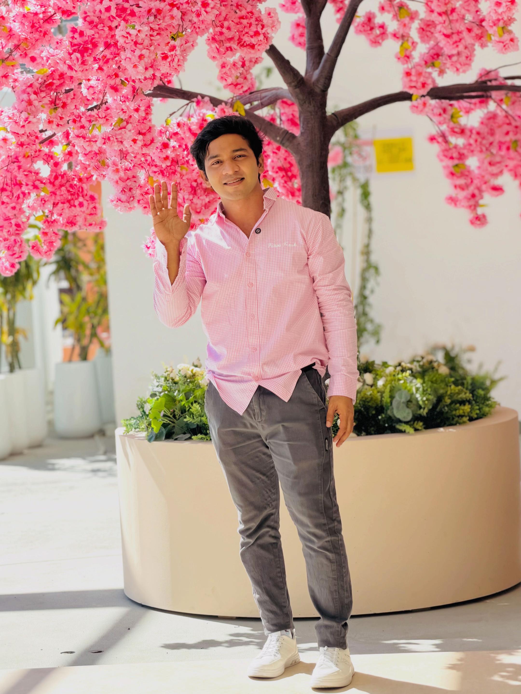 @Arshad Wox - Follow me.!🐝