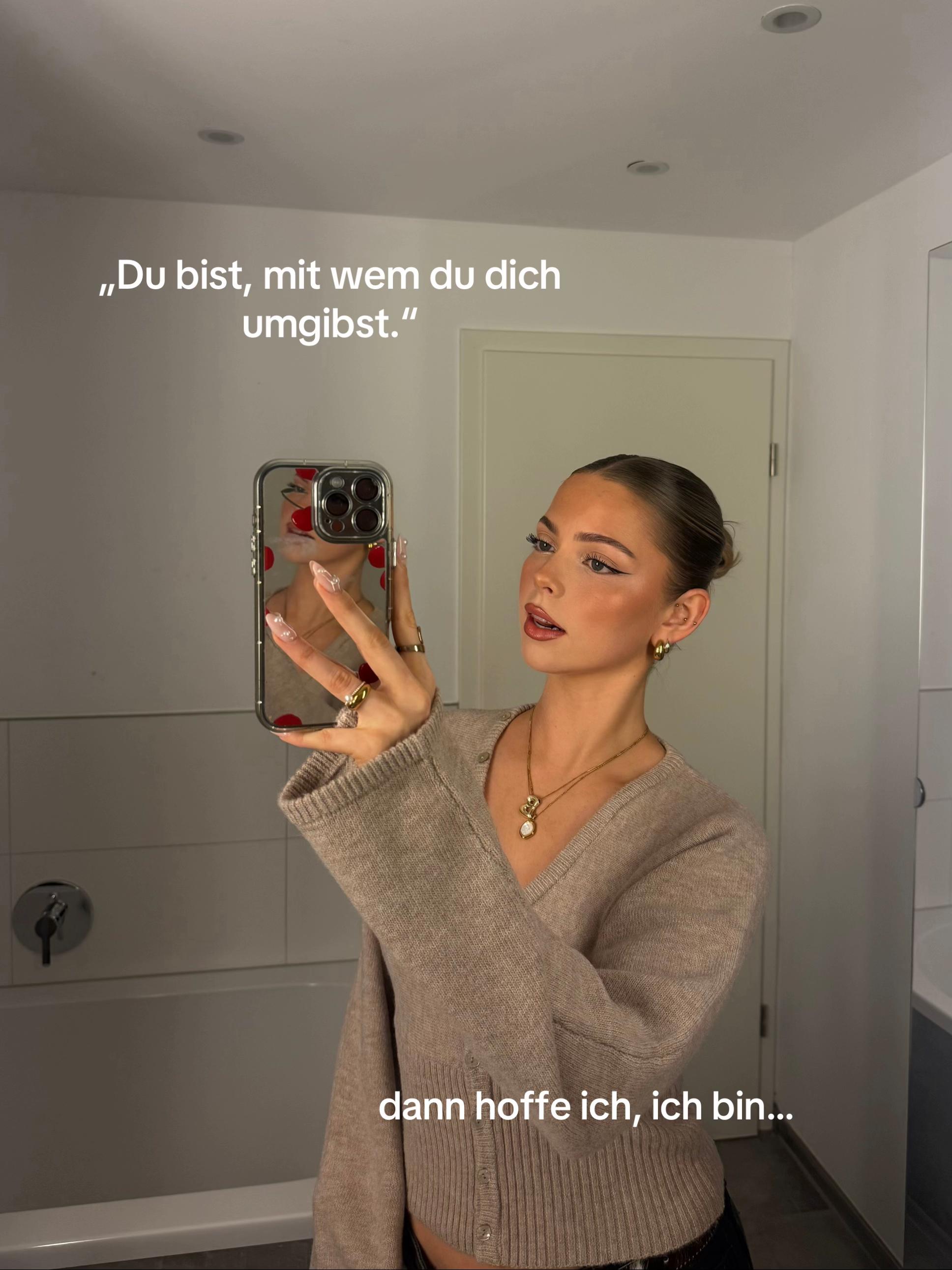 @julia