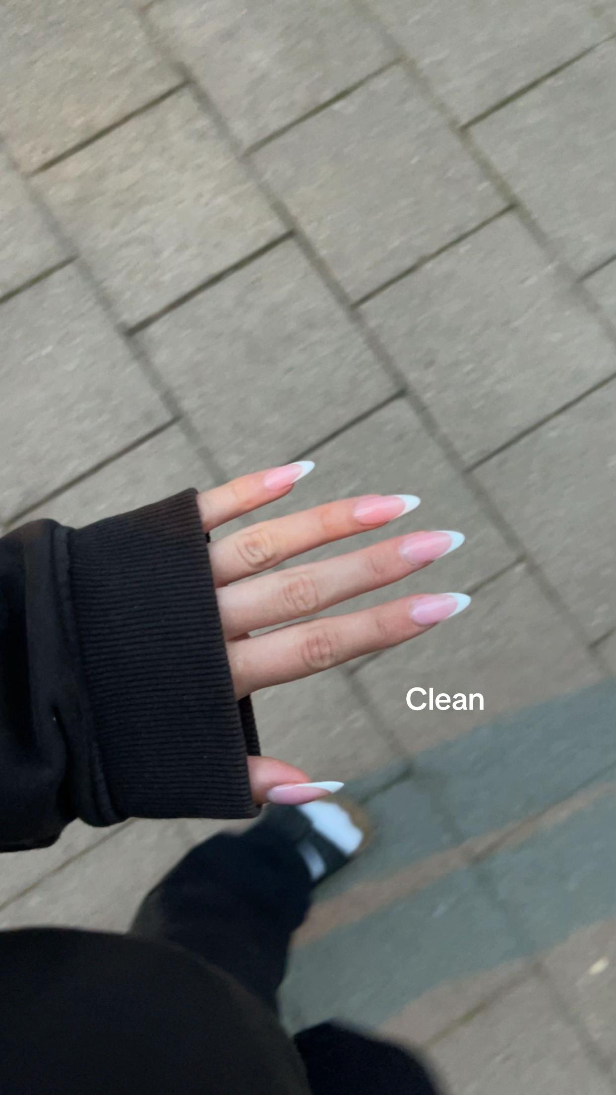 @𝐅𝐢𝐨𝐧𝐚🌷