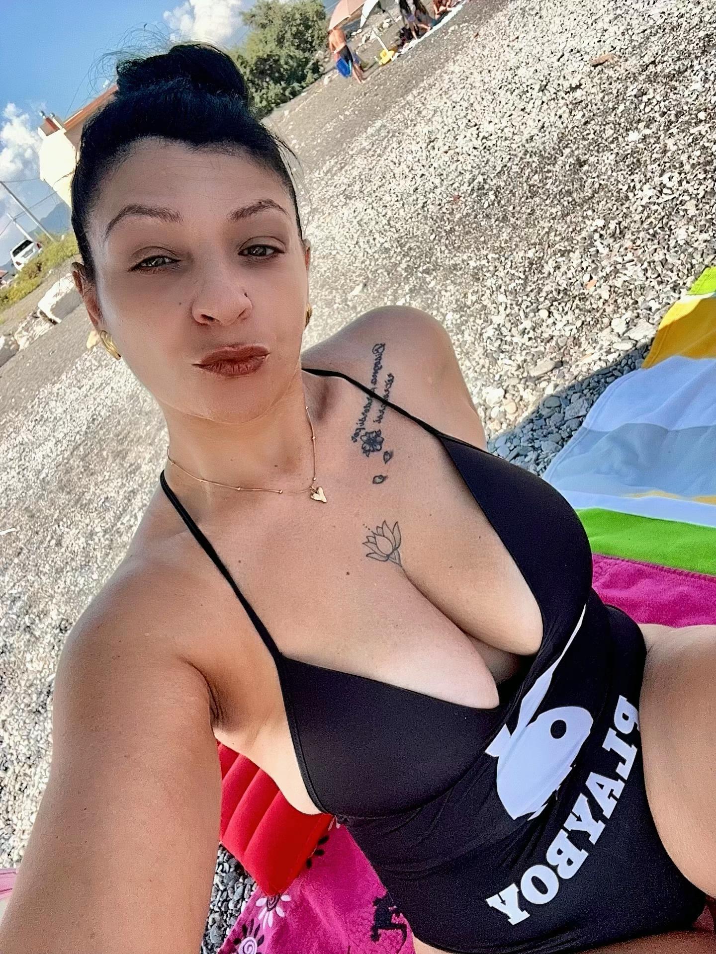 @🦋PIERA🦋occhi verdi