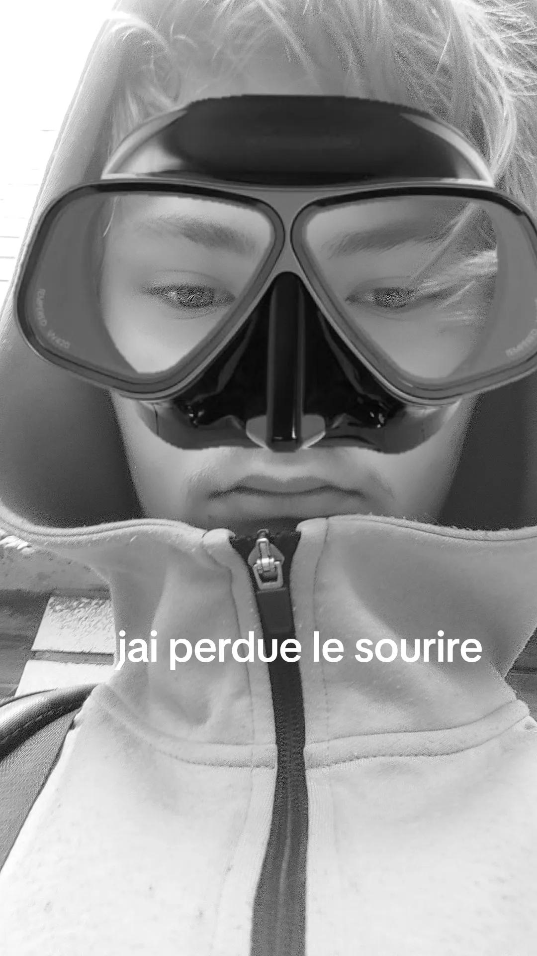 @๐๐๐๐๐ซ