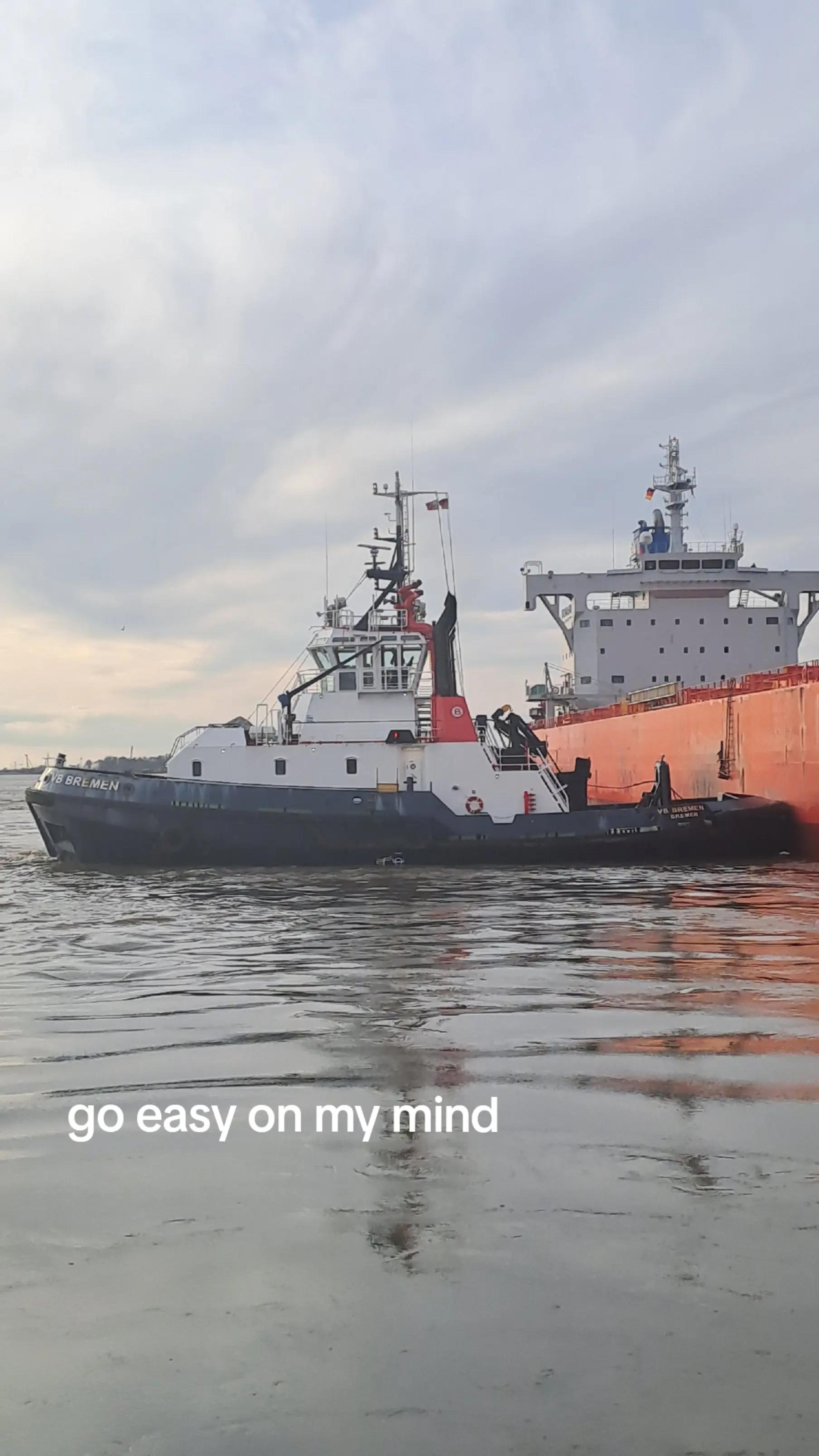 @He_Lu_TugSpotting