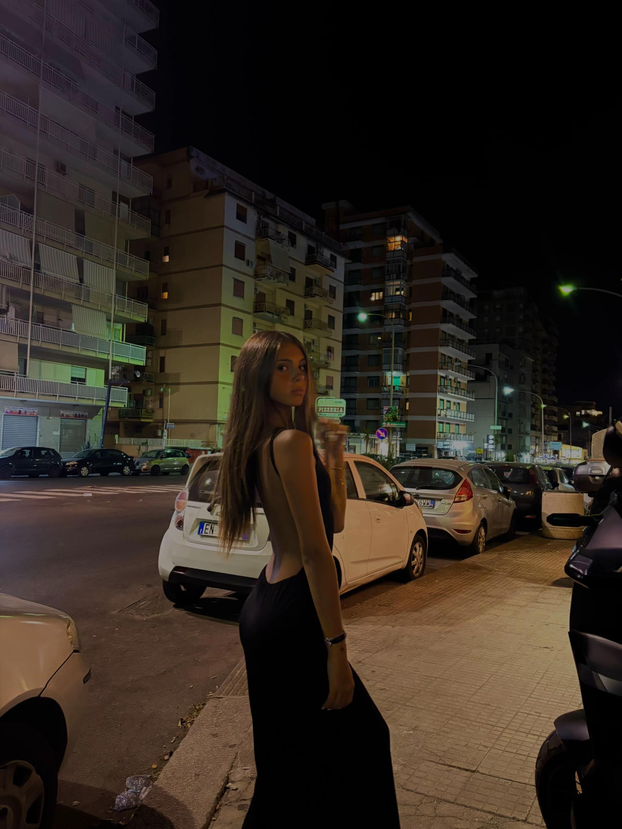 @Rora🥀💋